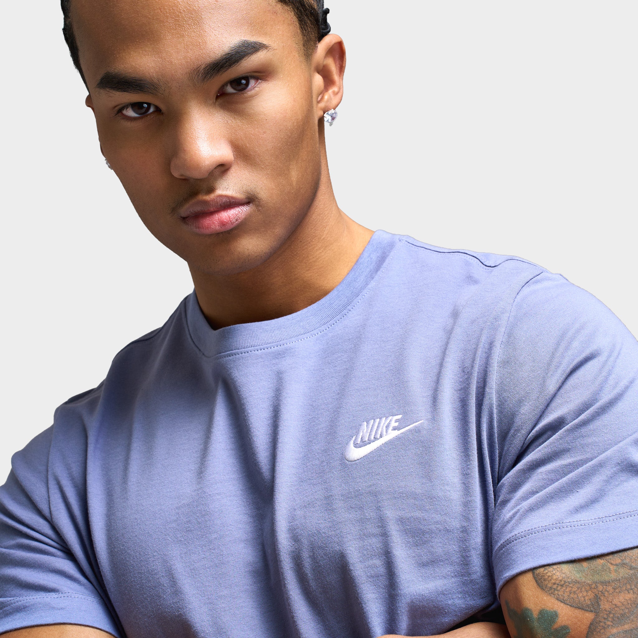 Nike Sportswear Club Tee /  World Indigo - Image 5
