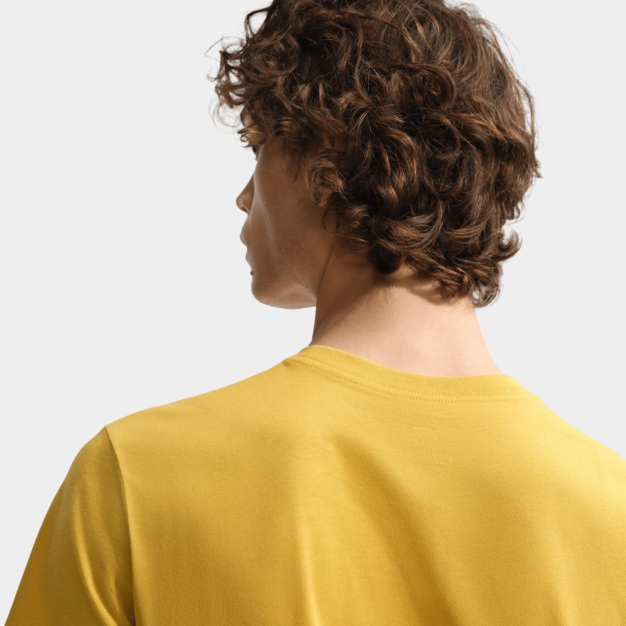 Nike Sportswear Club T-Shirt / Yellow - Image 2