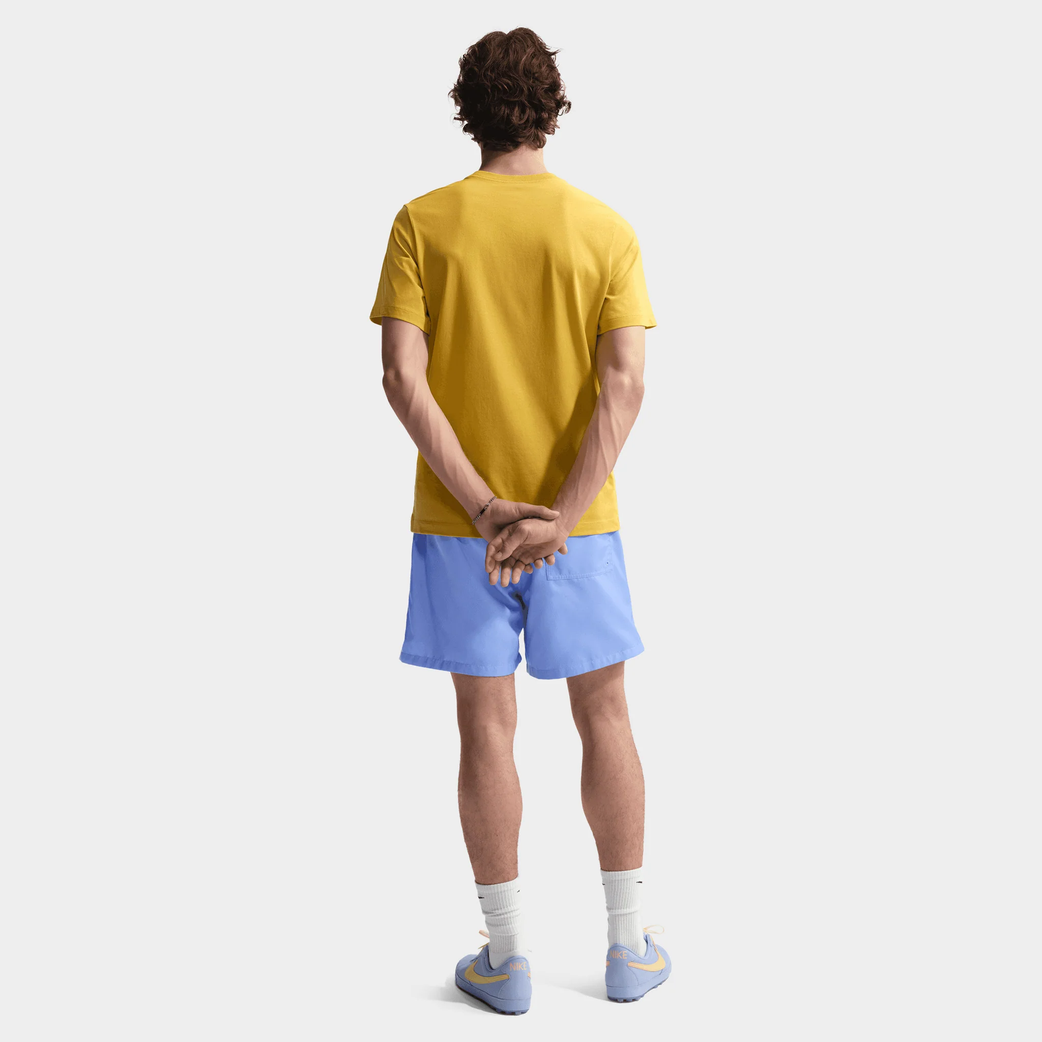Nike Sportswear Club T-Shirt / Yellow - Image 4
