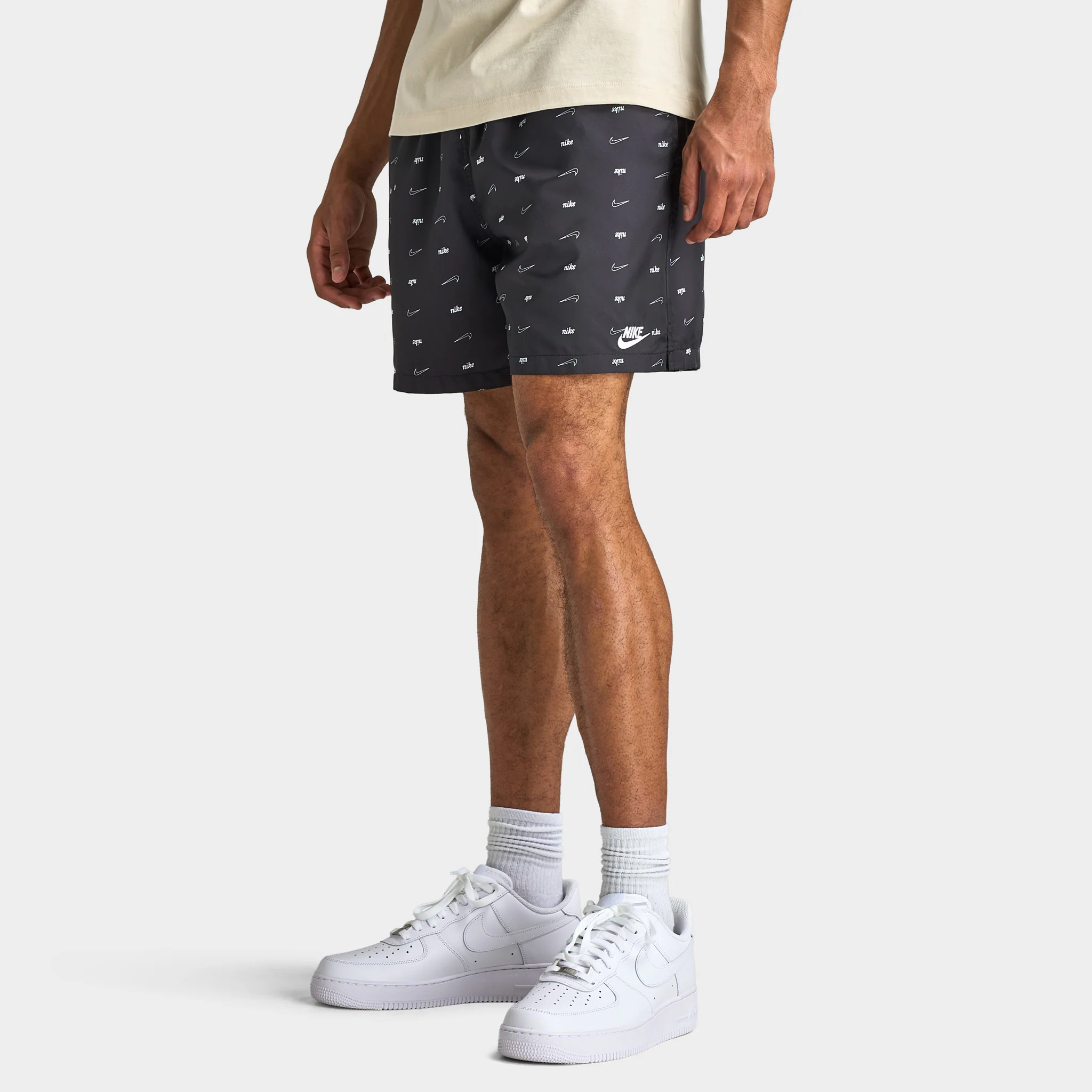 Nike Sportswear Club Woven Flow Shorts / Black - Image 2