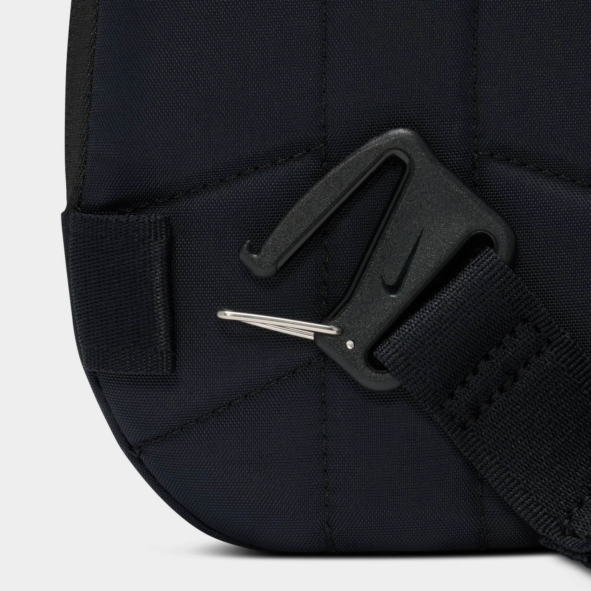 Nike Sportswear Commute Crossbody Bag / Black - Image 6