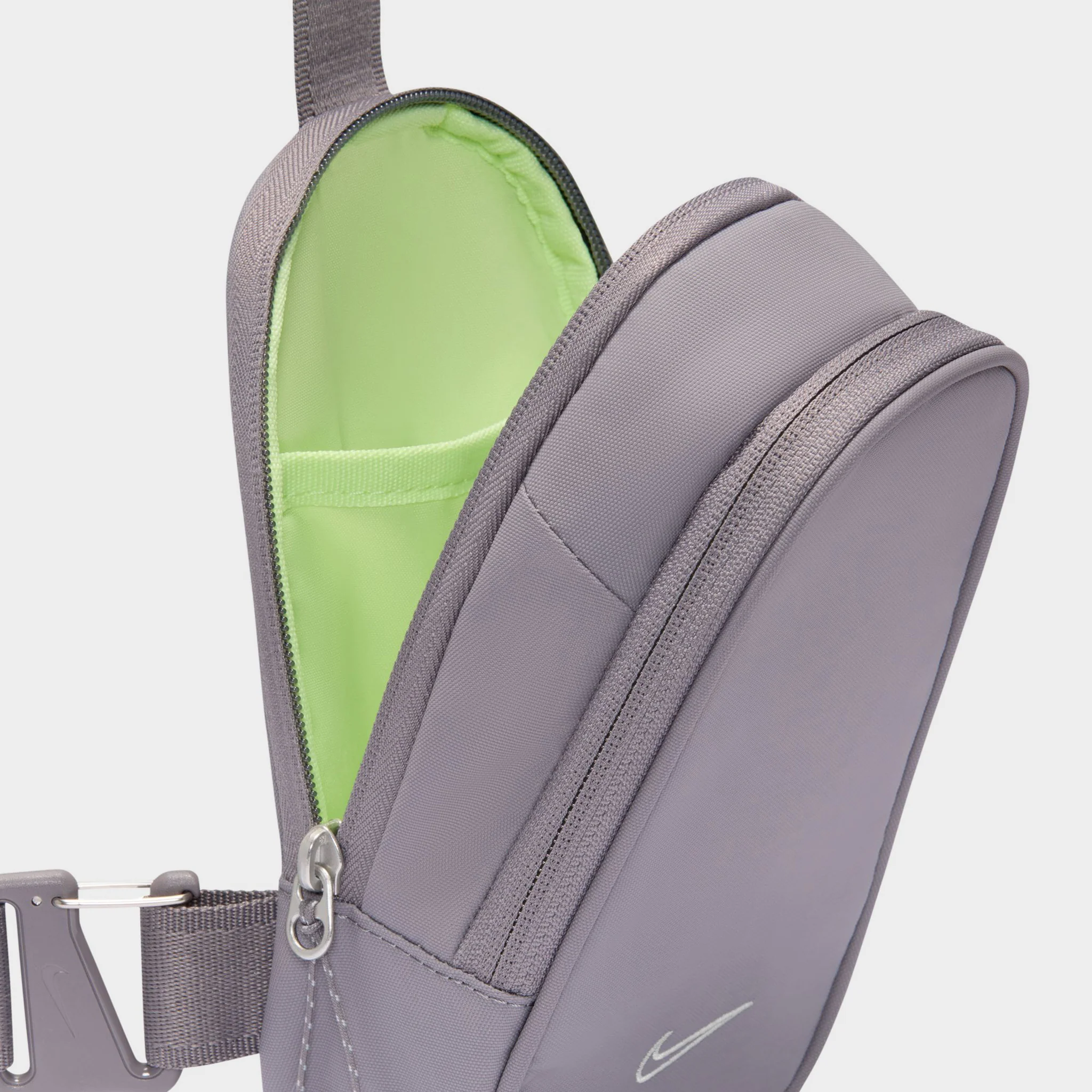 Nike Sportswear Commute Crossbody Bag / LT Smoke Grey - Image 3