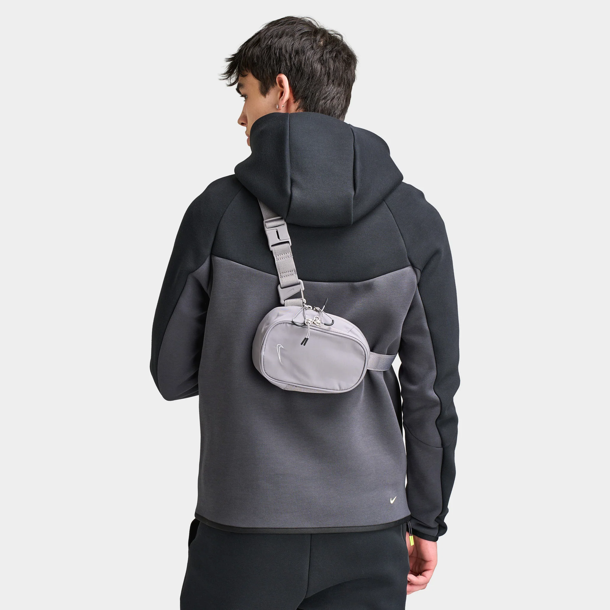 Nike Sportswear Commute Crossbody Bag / LT Smoke Grey - Image 9