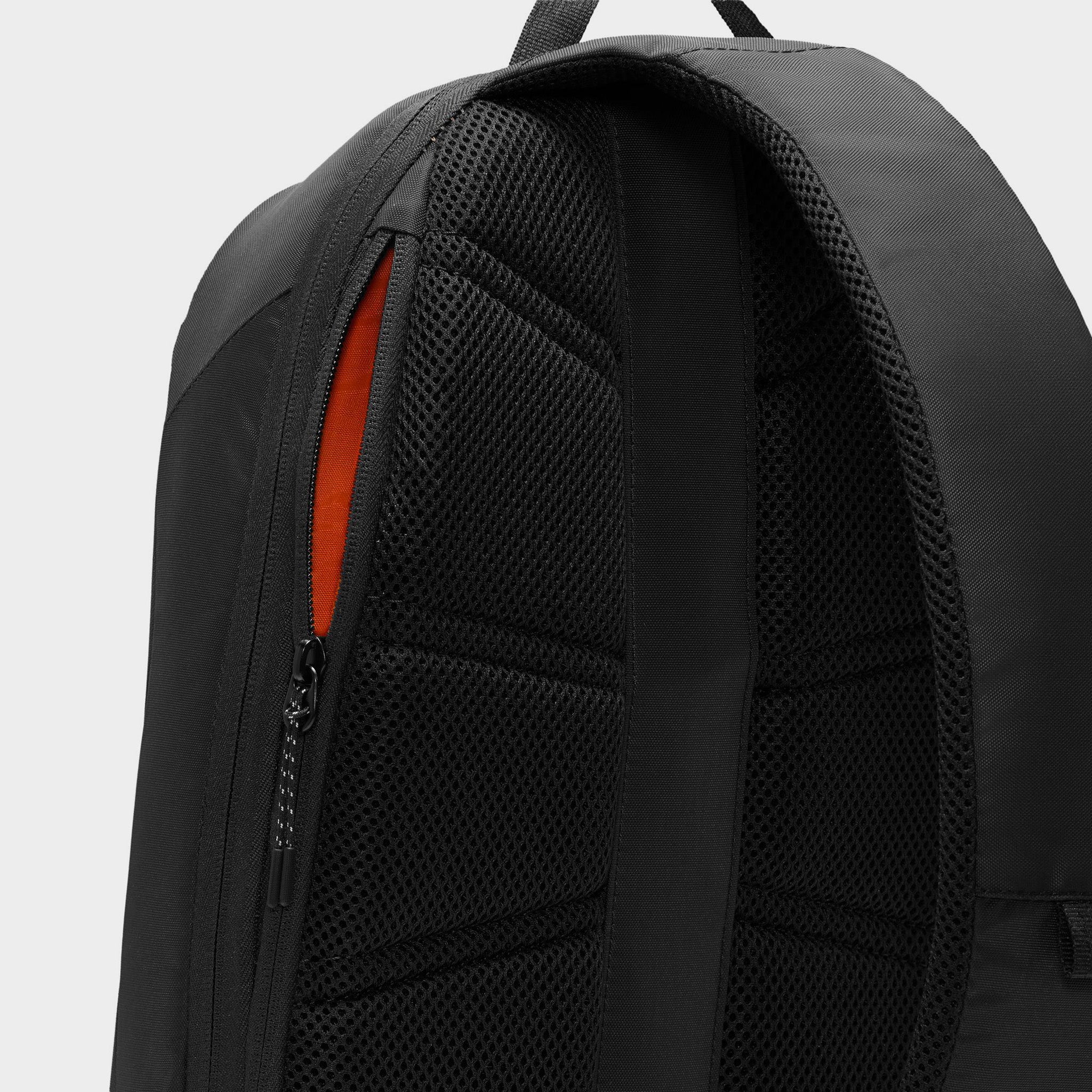 Nike Sportswear Commute Sling Bag / Black - Image 9