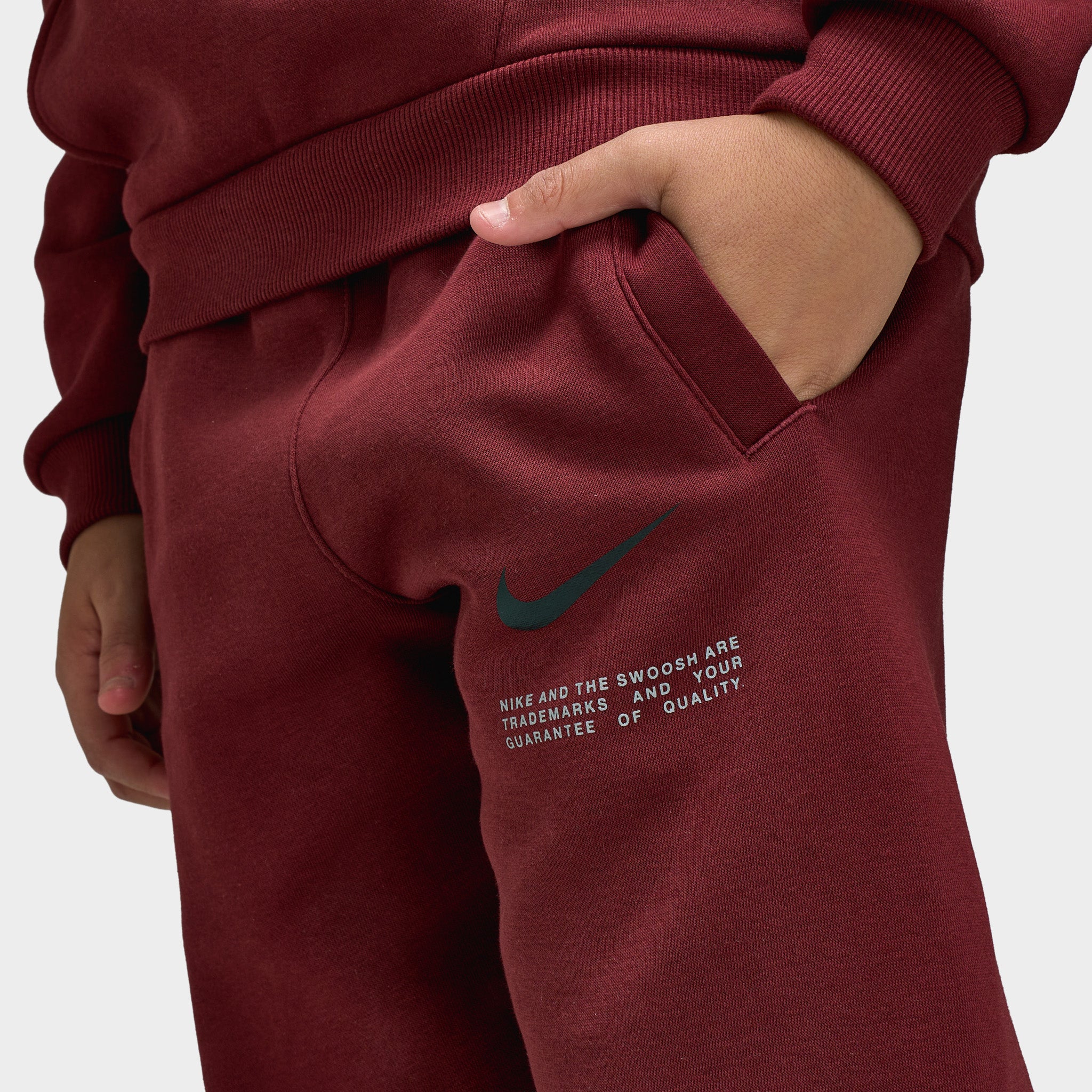 Nike Sportswear Junior Boys' Club Fleece Joggers BRND NRG / Dark Team Red - Image 5