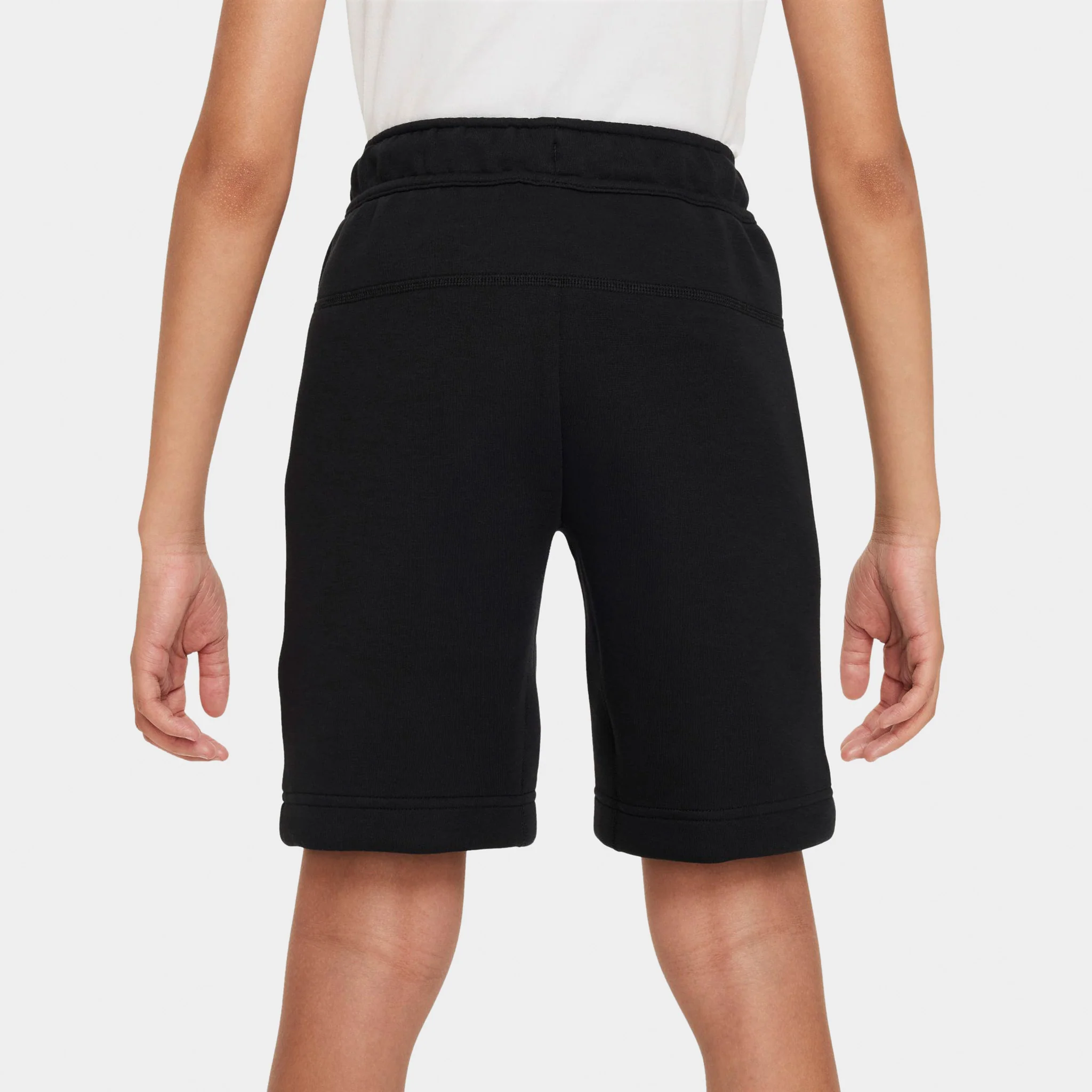Nike Sportswear Junior Boys' Tech Fleece Shorts / Black - Image 2