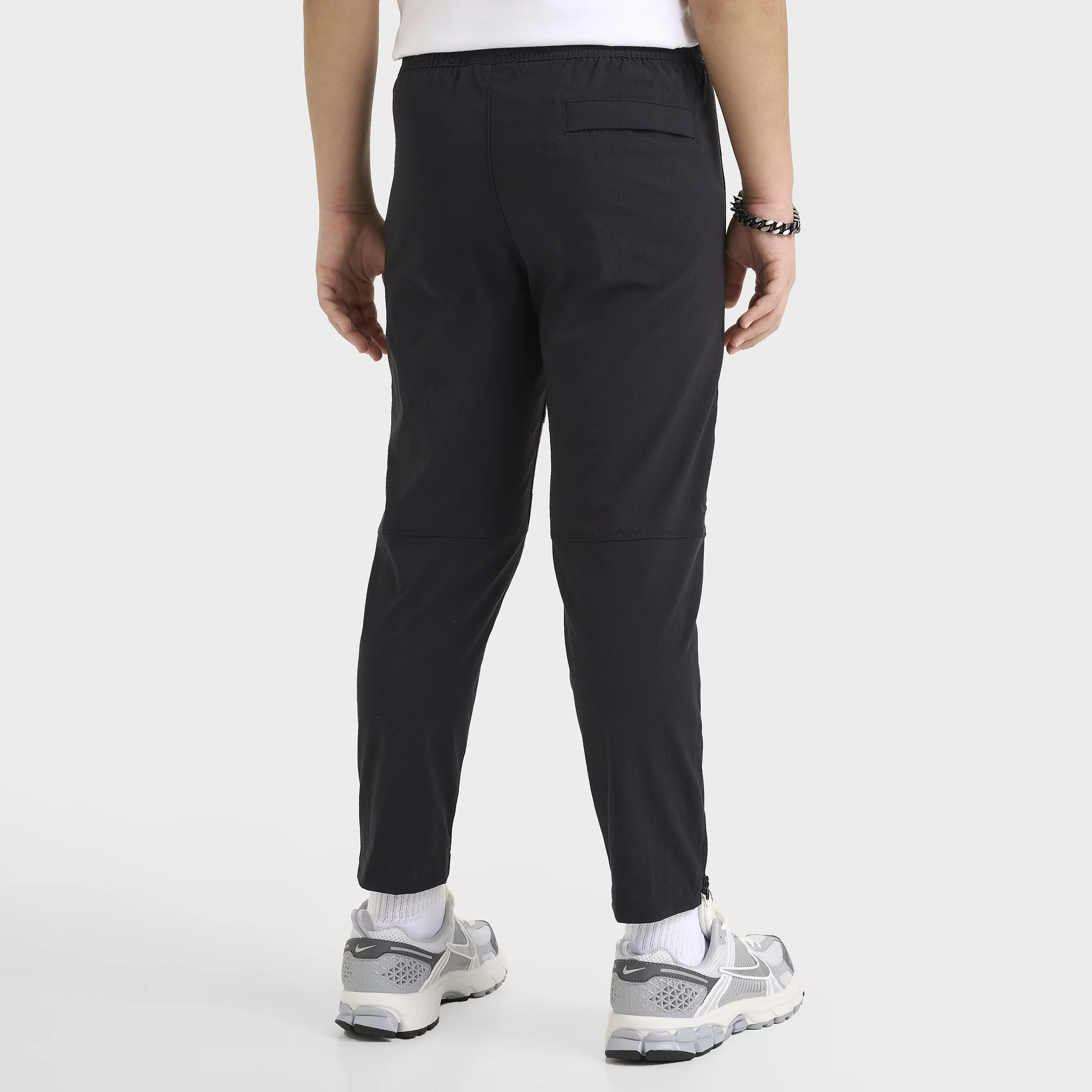 Nike Sportswear Junior Boys' Tech Woven Joggers Black / Black - Black - Image 2