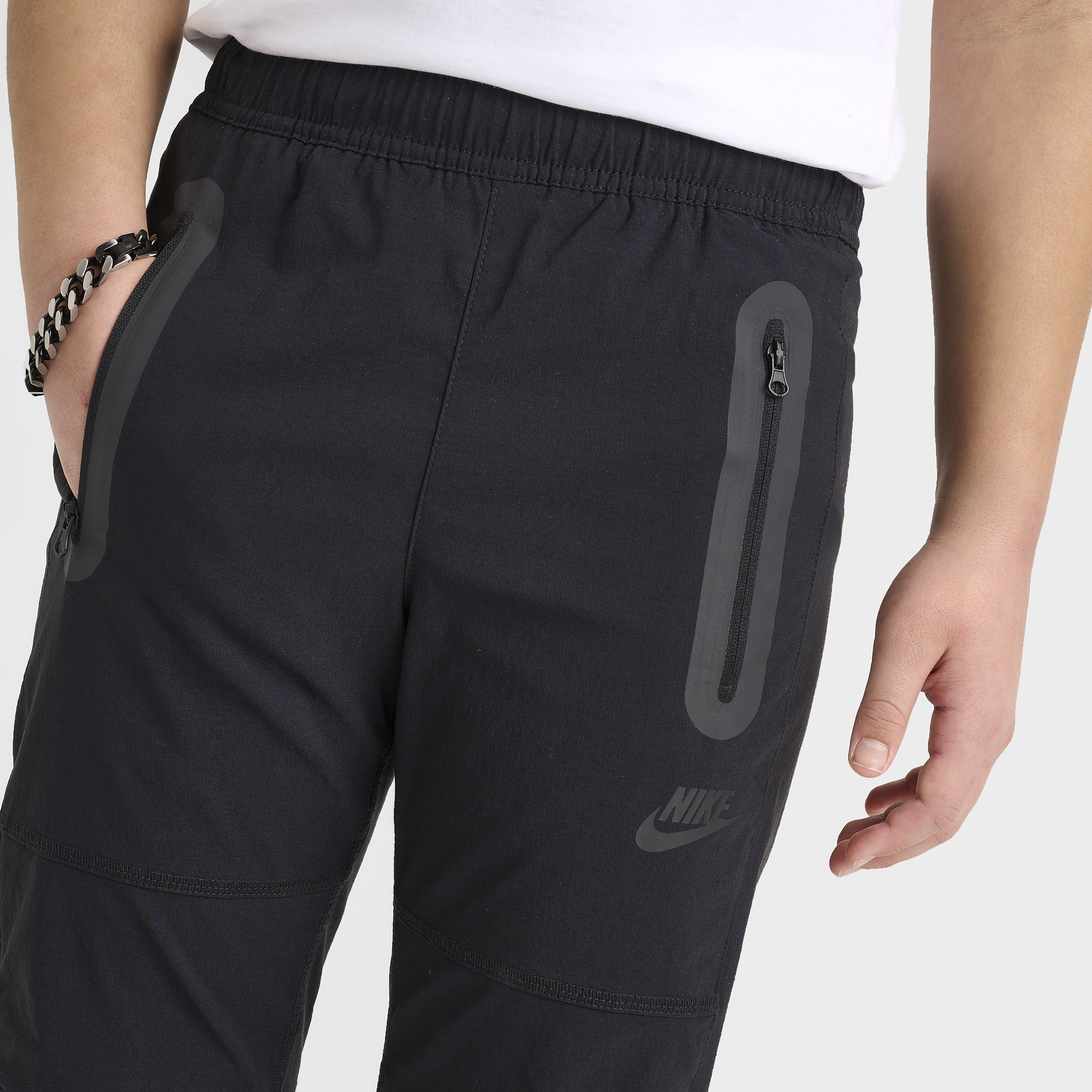 Nike Sportswear Junior Boys' Tech Woven Joggers Black / Black - Black - Image 4