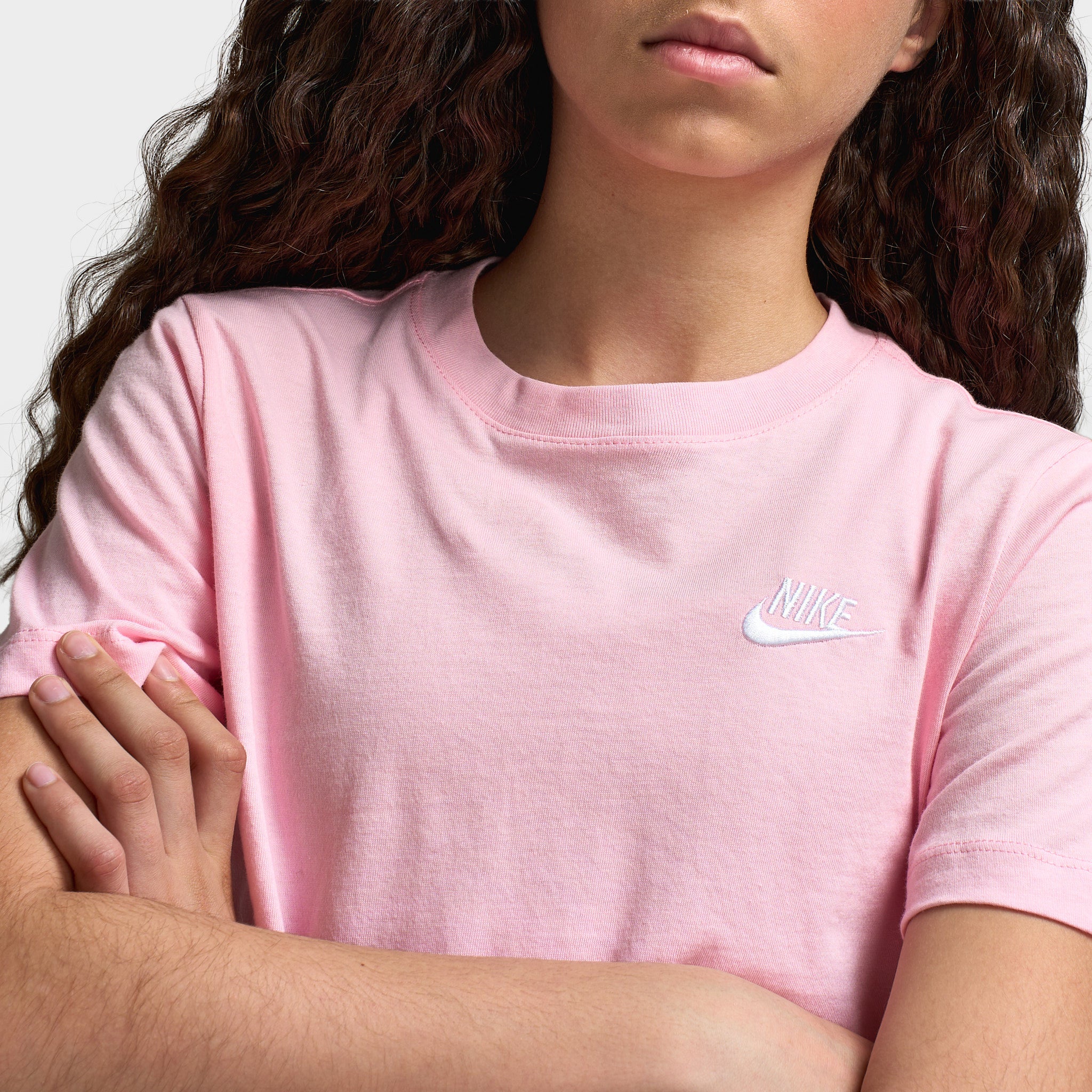 Nike Sportswear Juniors' Tee EMB Futura / Med Soft Pink - Image 3