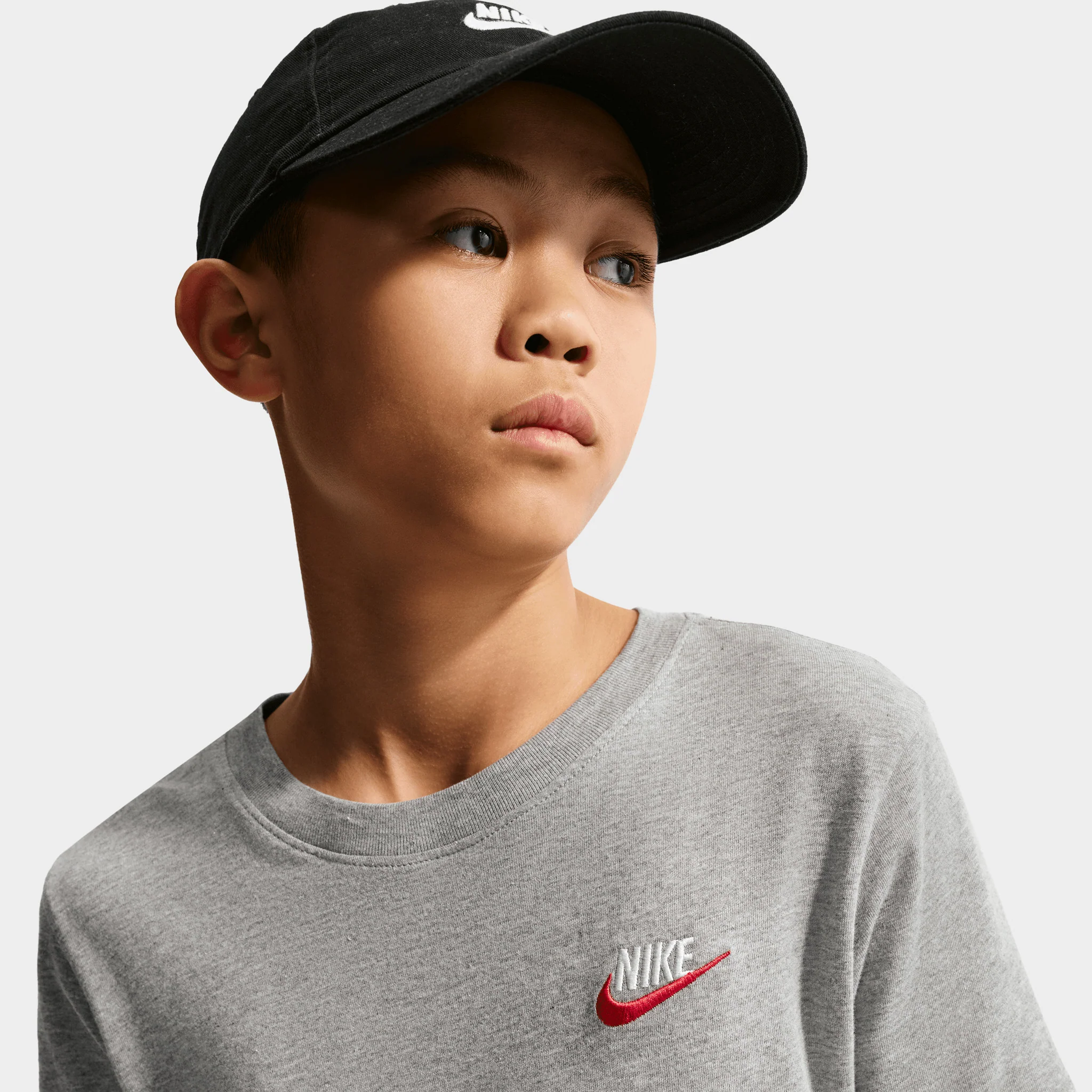Nike Sportswear Juniors' Futura Tee Grey Heather / White - Red - Image 4
