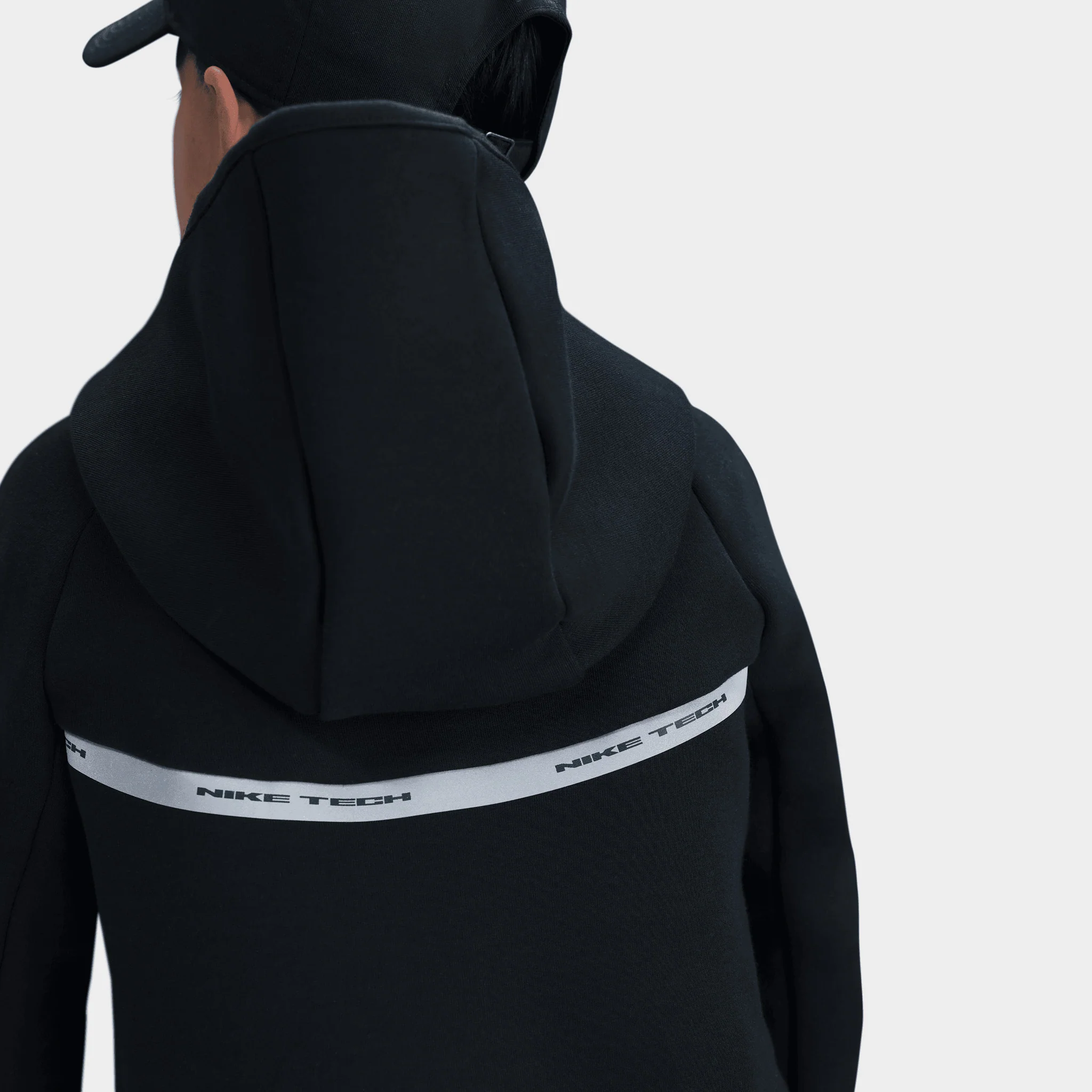 Nike Sportswear Juniors' Tech Fleece Full Zip Reflect Black / Black - Image 4