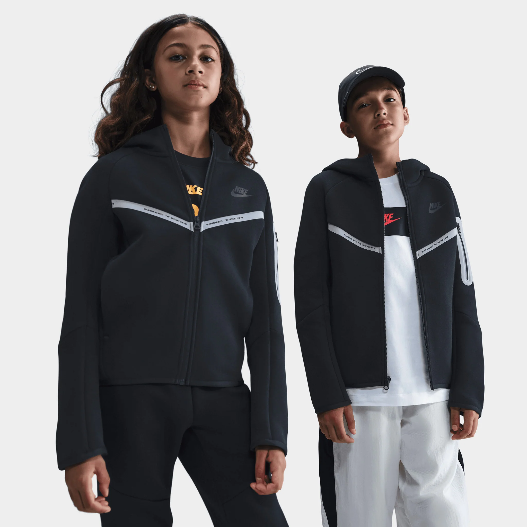Nike Sportswear Juniors' Tech Fleece Full Zip Reflect Black / Black - Image 5