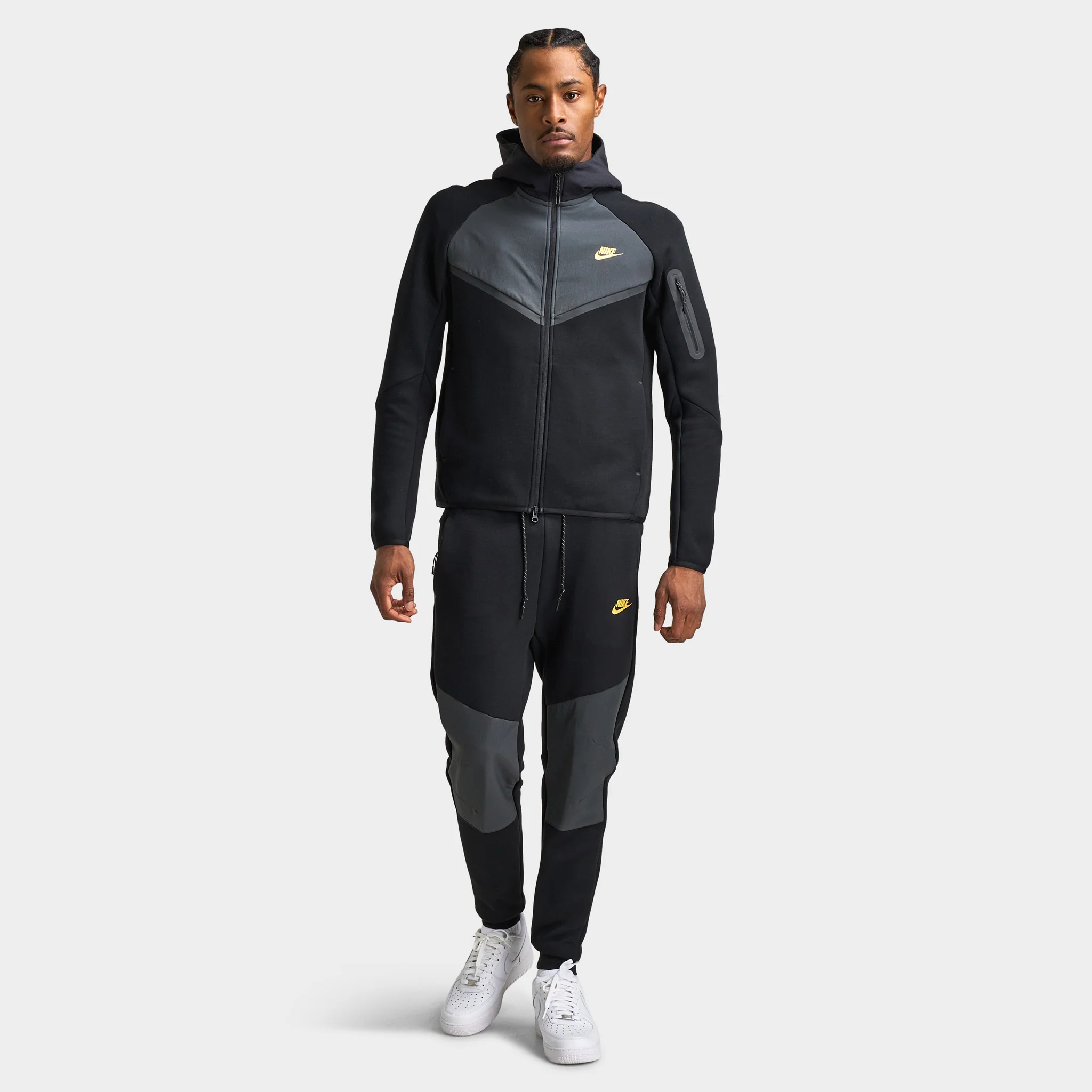 Nike Sportswear Tech Fleece Joggers Black / Grey - Image 6