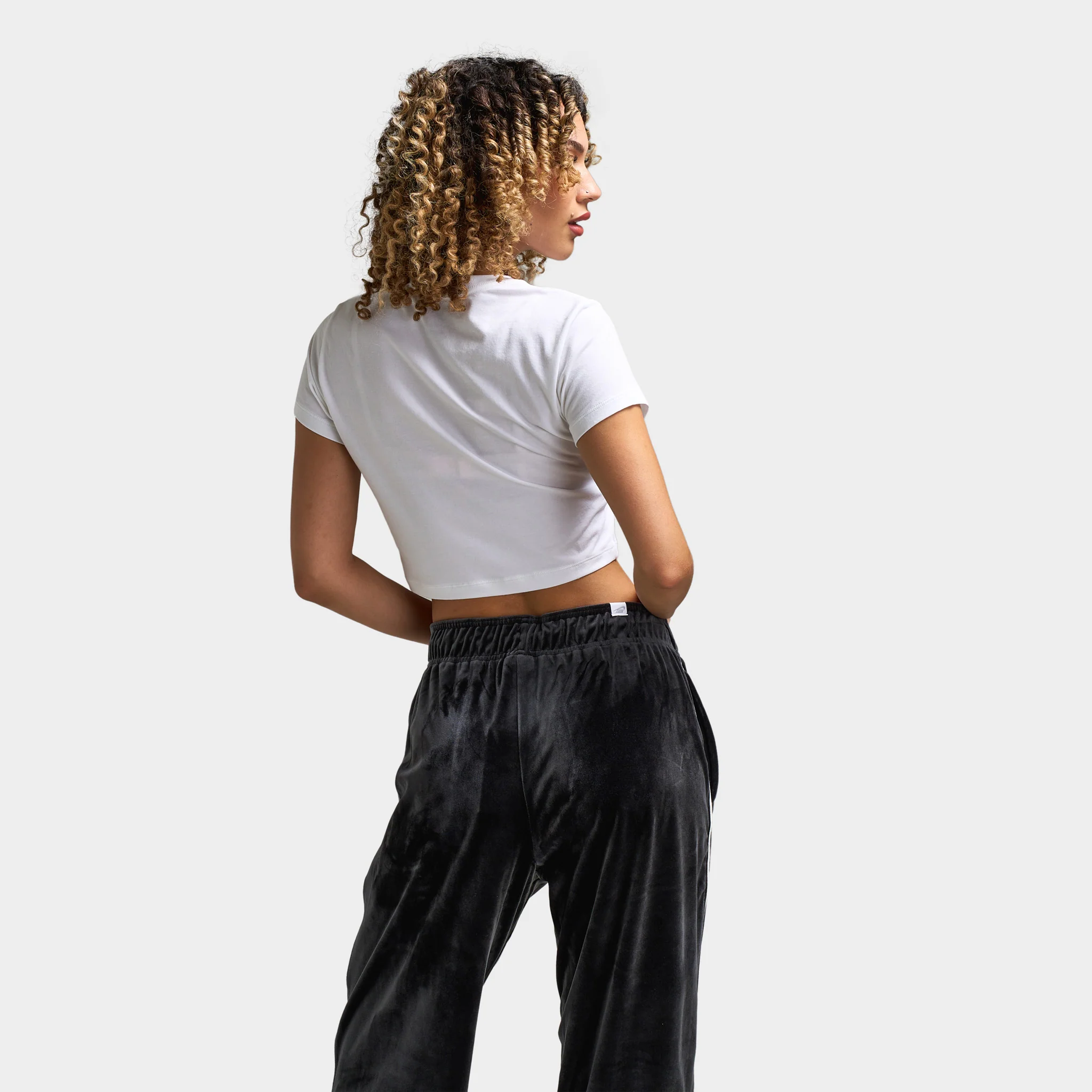 Nike Sportswear Women's Chill Knit Crop Top / White - Image 2