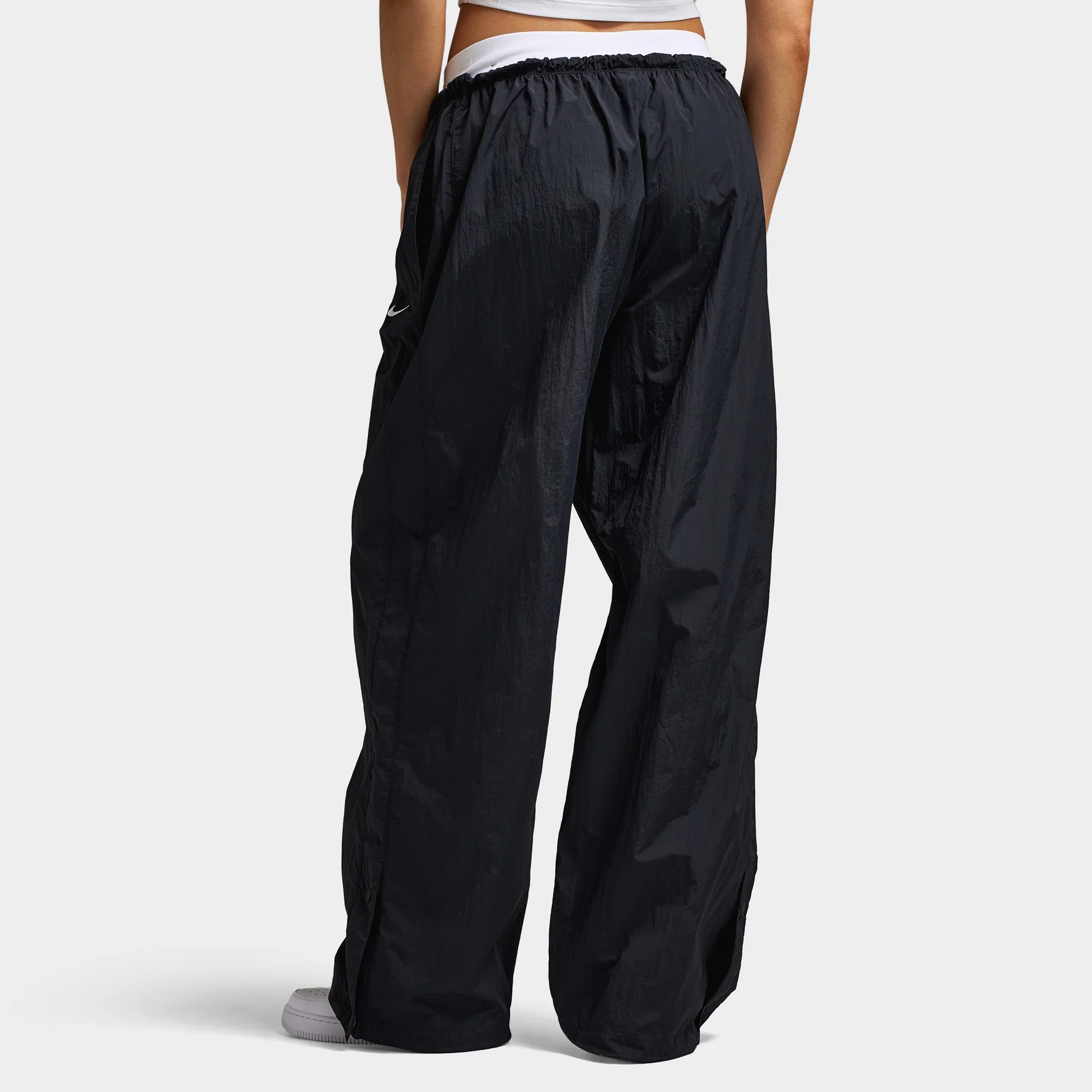 Nike  Sportswear Women's Parachute Highrise Pants Black / Chalk - Image 2