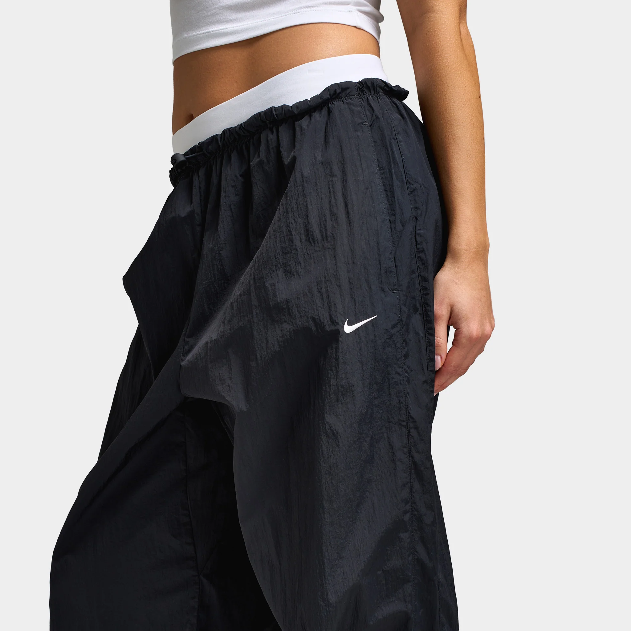 Nike  Sportswear Women's Parachute Highrise Pants Black / Chalk - Image 3