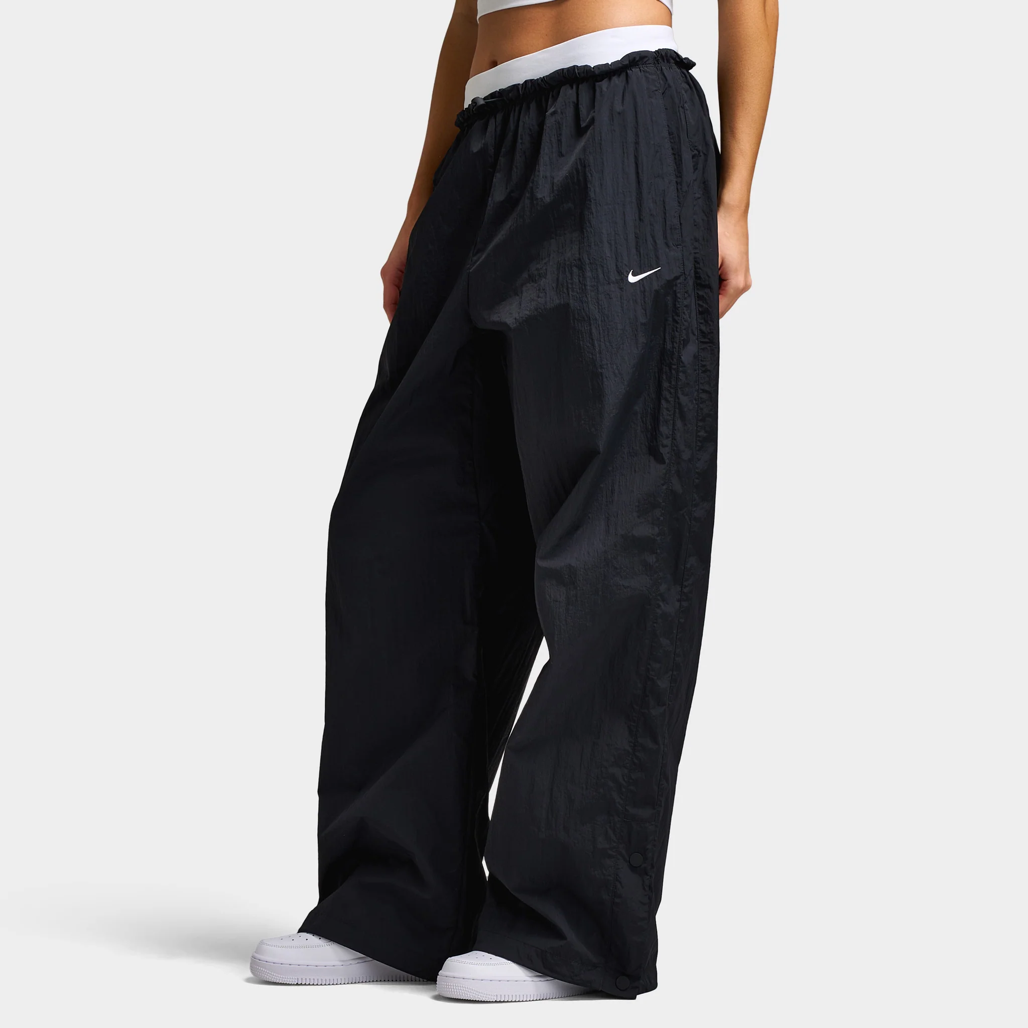 Nike  Sportswear Women's Parachute Highrise Pants Black / Chalk - Image 4