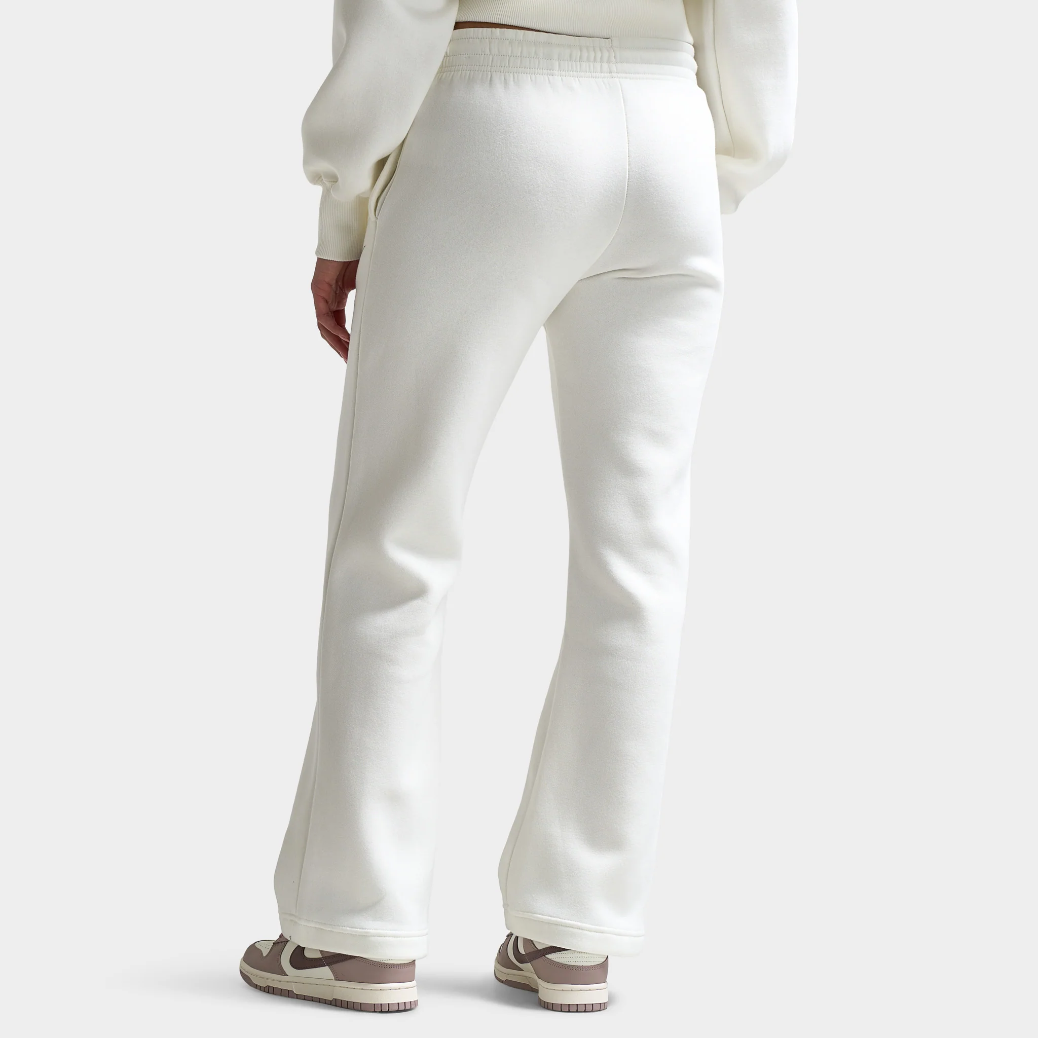 Nike Sportswear Women's Phoenix Fleece Mid-Rise Open-Hem Pants Sail / Black - Image 2