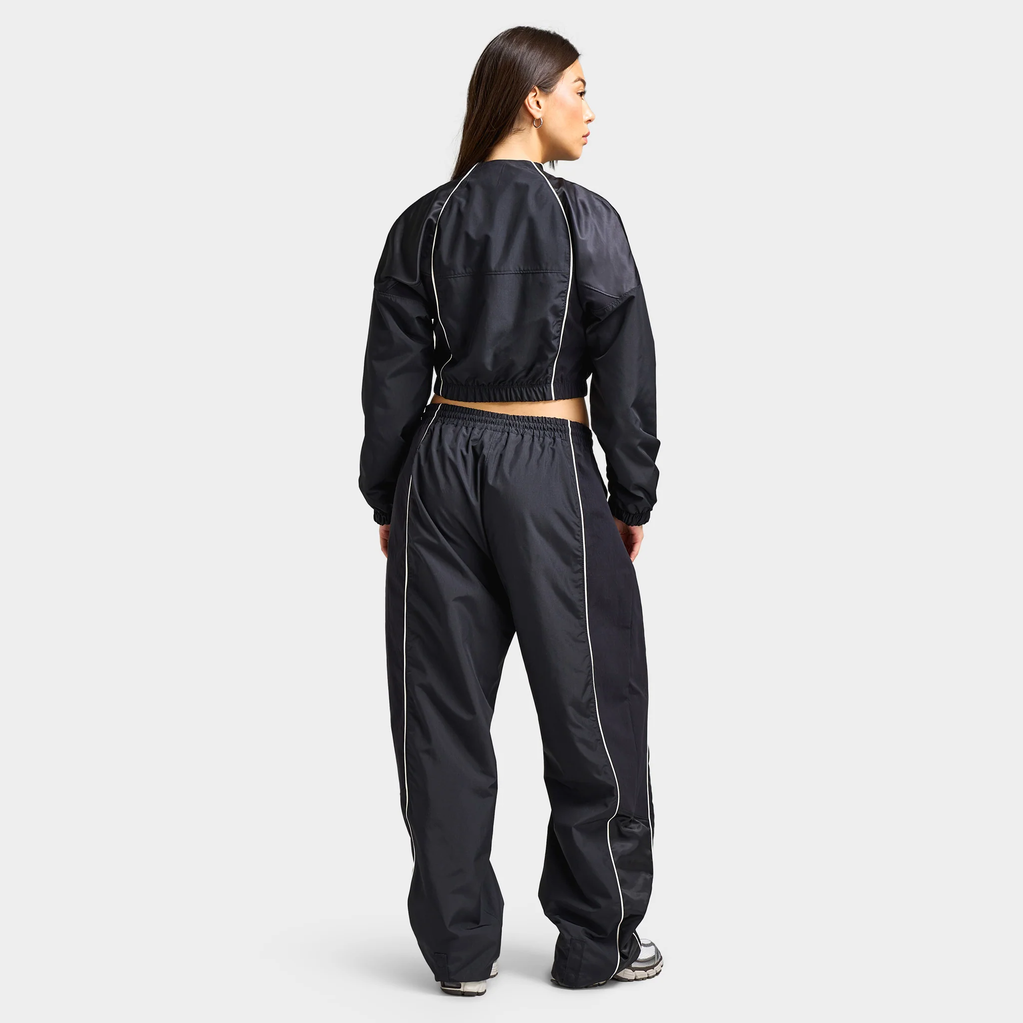 Nike Sportswear Women's Shrunken Track Jacket / Black - Image 2