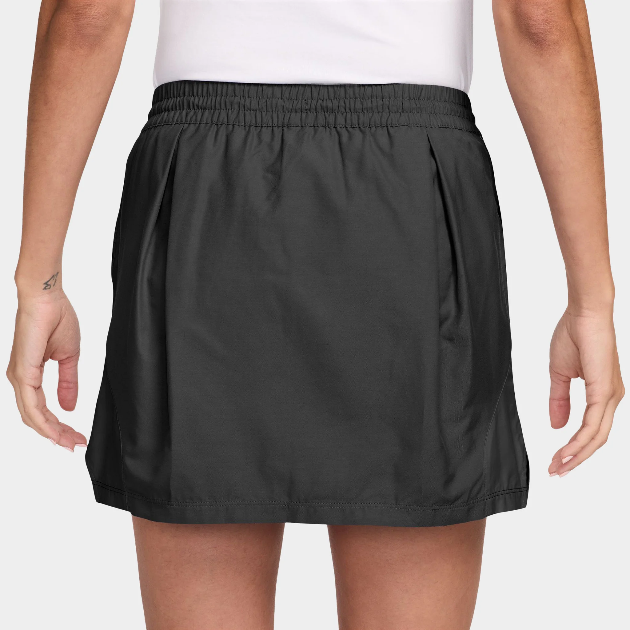 Nike Sportswear Women's Street Mid Rise Mini Skirt / Black - Image 2
