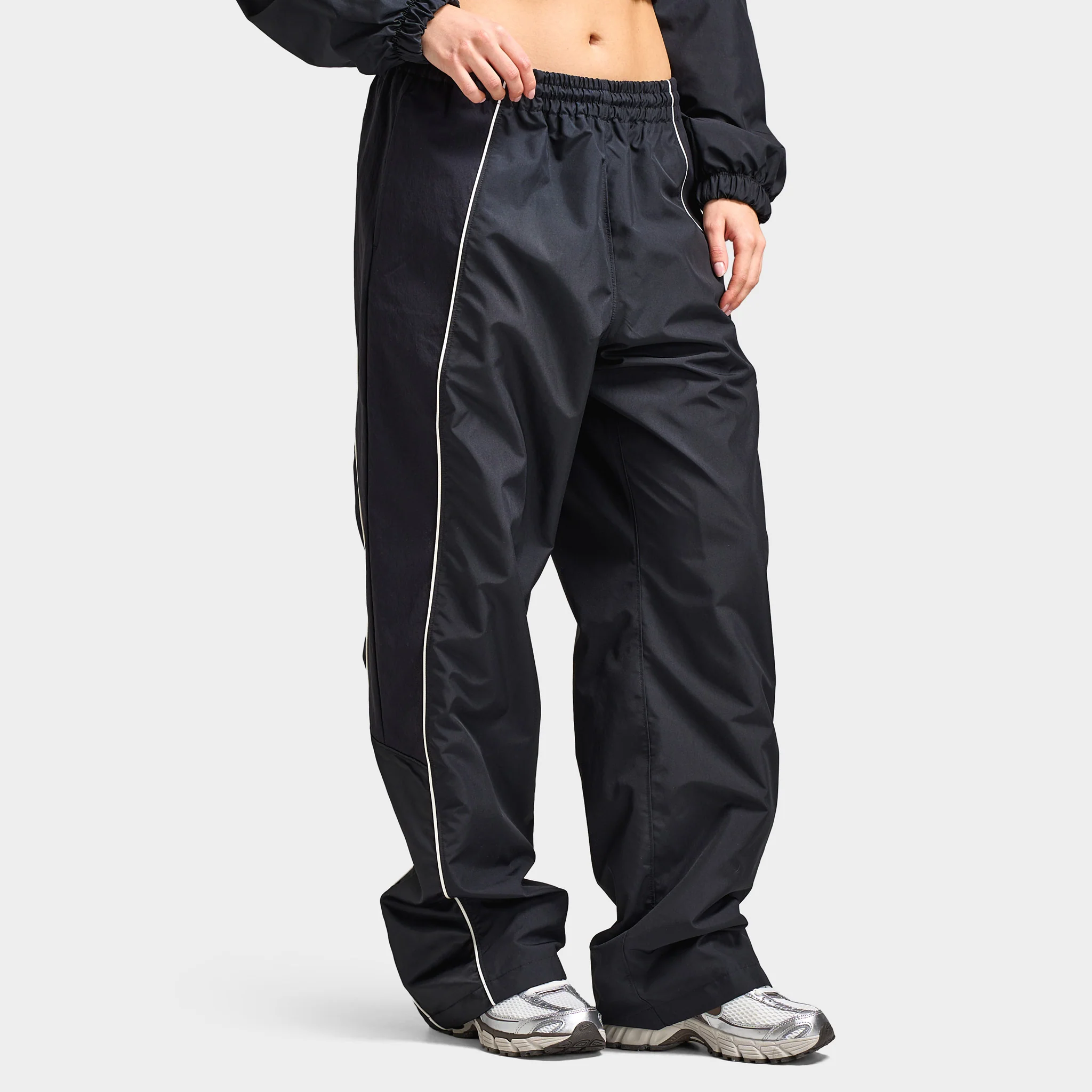 Nike Sportswear Women's Track Pants / Black - Image 5
