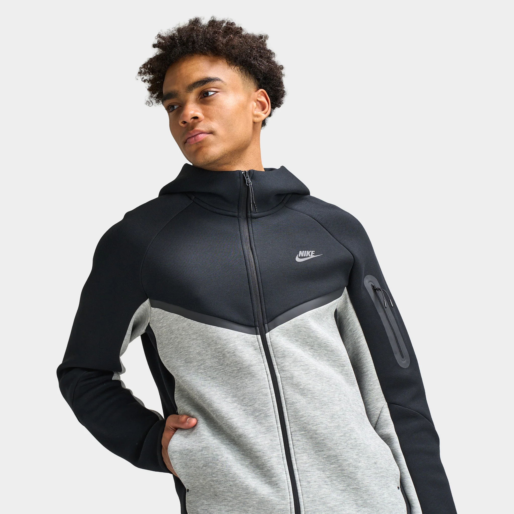Nike Tech Men's Fleece Windrunner Full-Zip Jacket Black / Dark Grey Heather / Black - Image 4