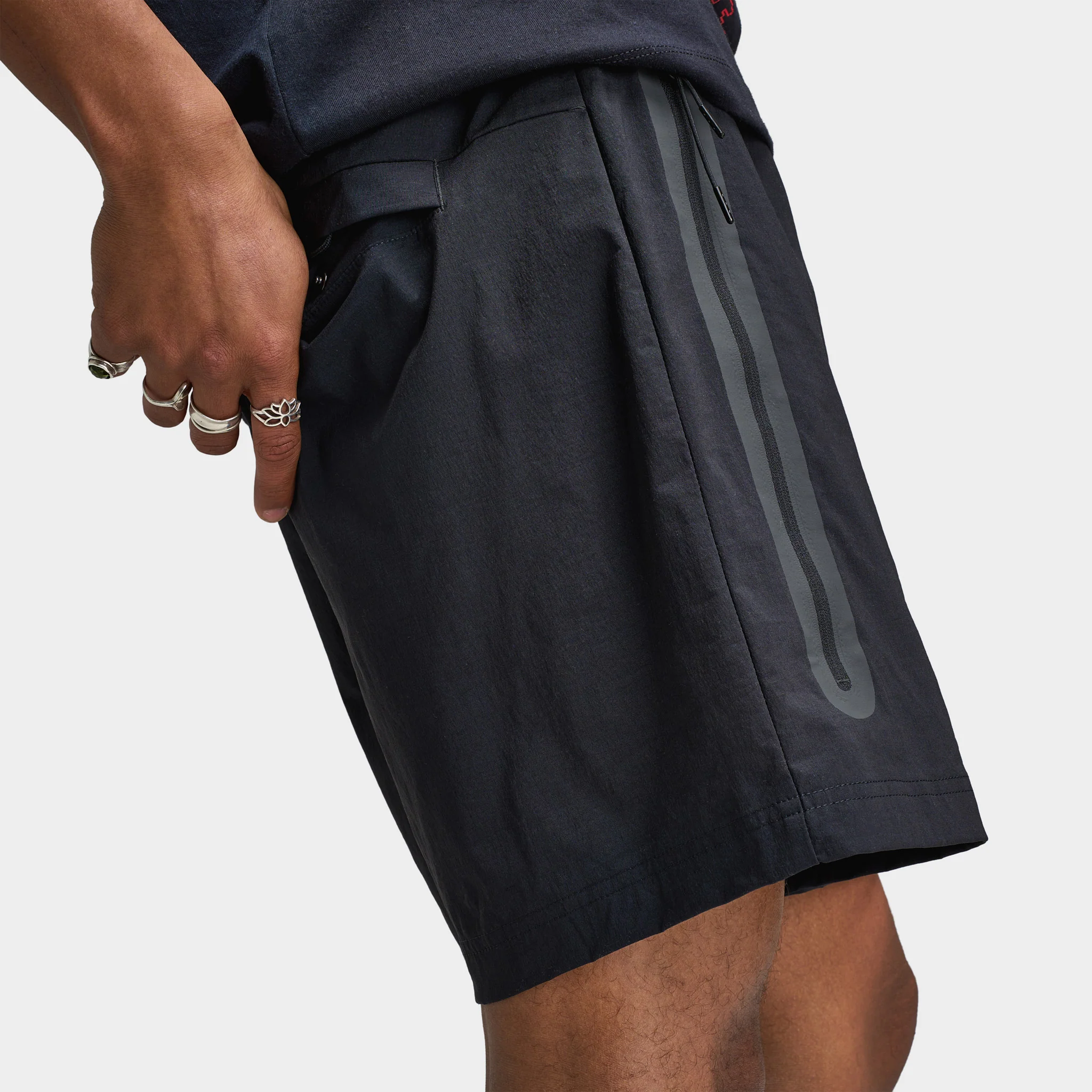 Nike Tech Woven Shorts Black / Black - Image 5