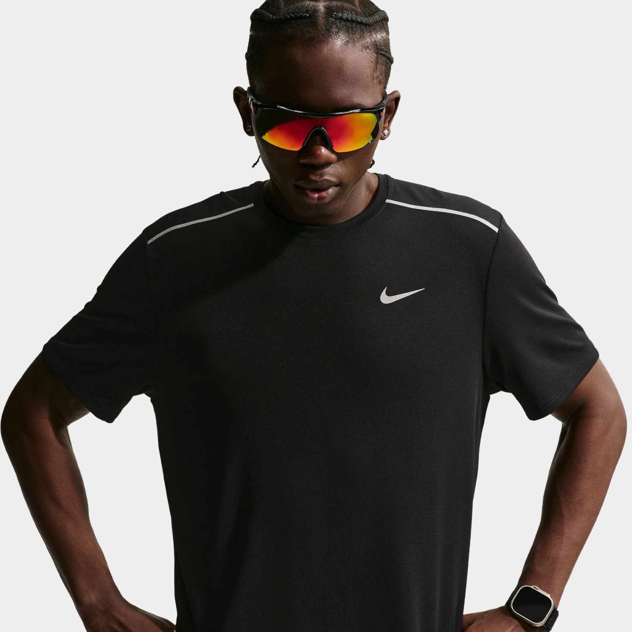 Nike UV Miler Basic T-Shirt Black / Reflective Silver - Image 3