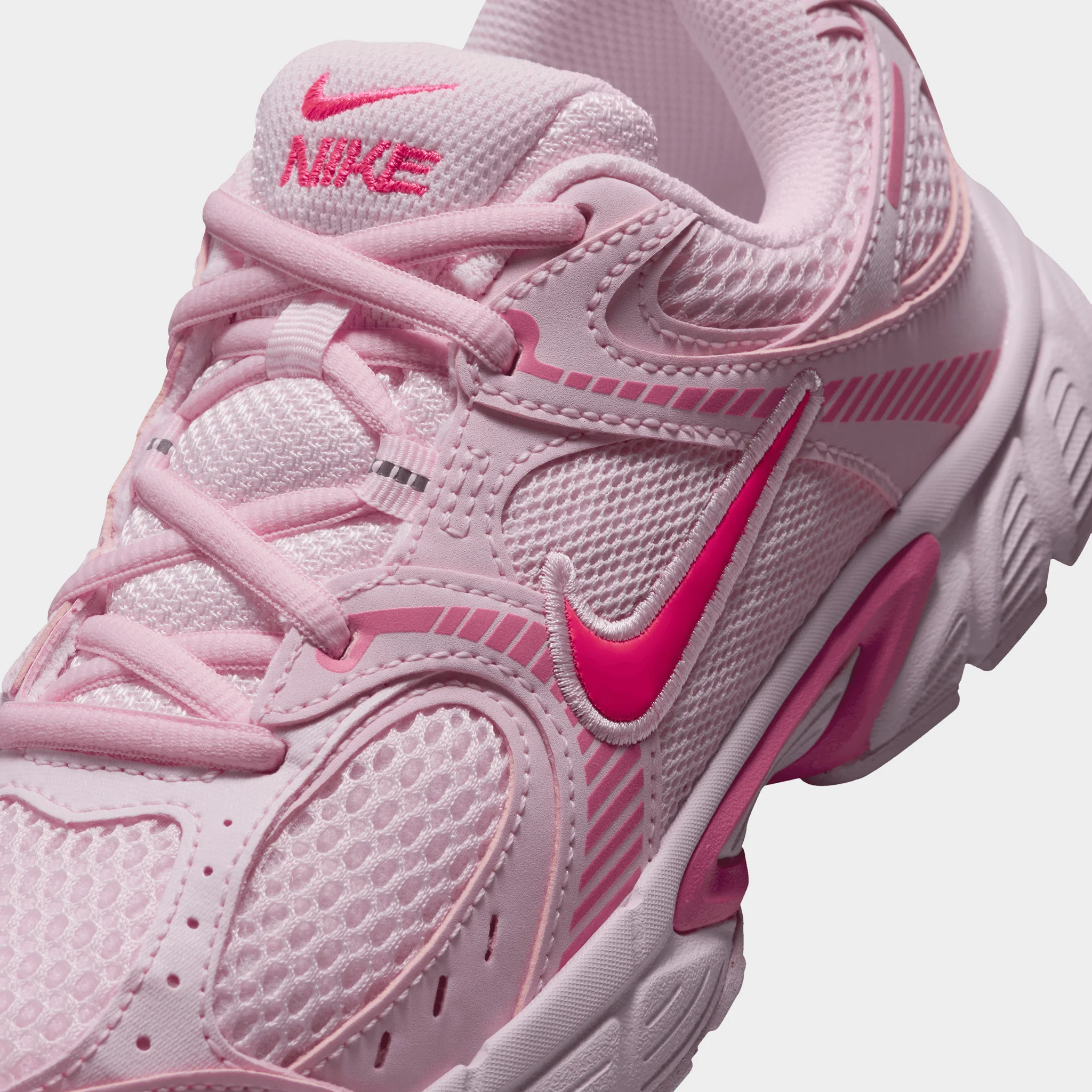 Nike V5 RNR GS Pink Foam / Hyper Pink - Pinksicle - Image 3