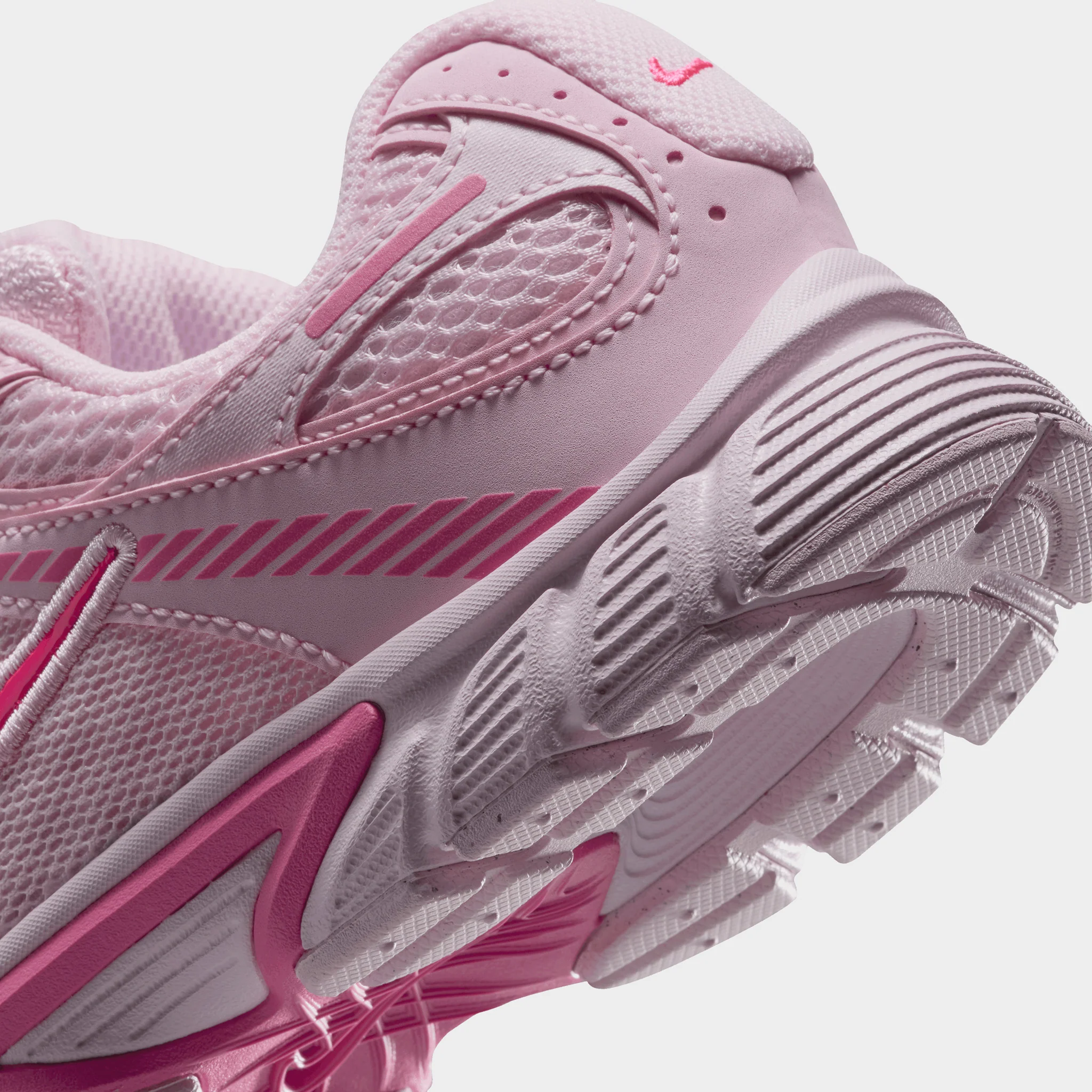 Nike V5 RNR GS Pink Foam / Hyper Pink - Pinksicle - Image 4