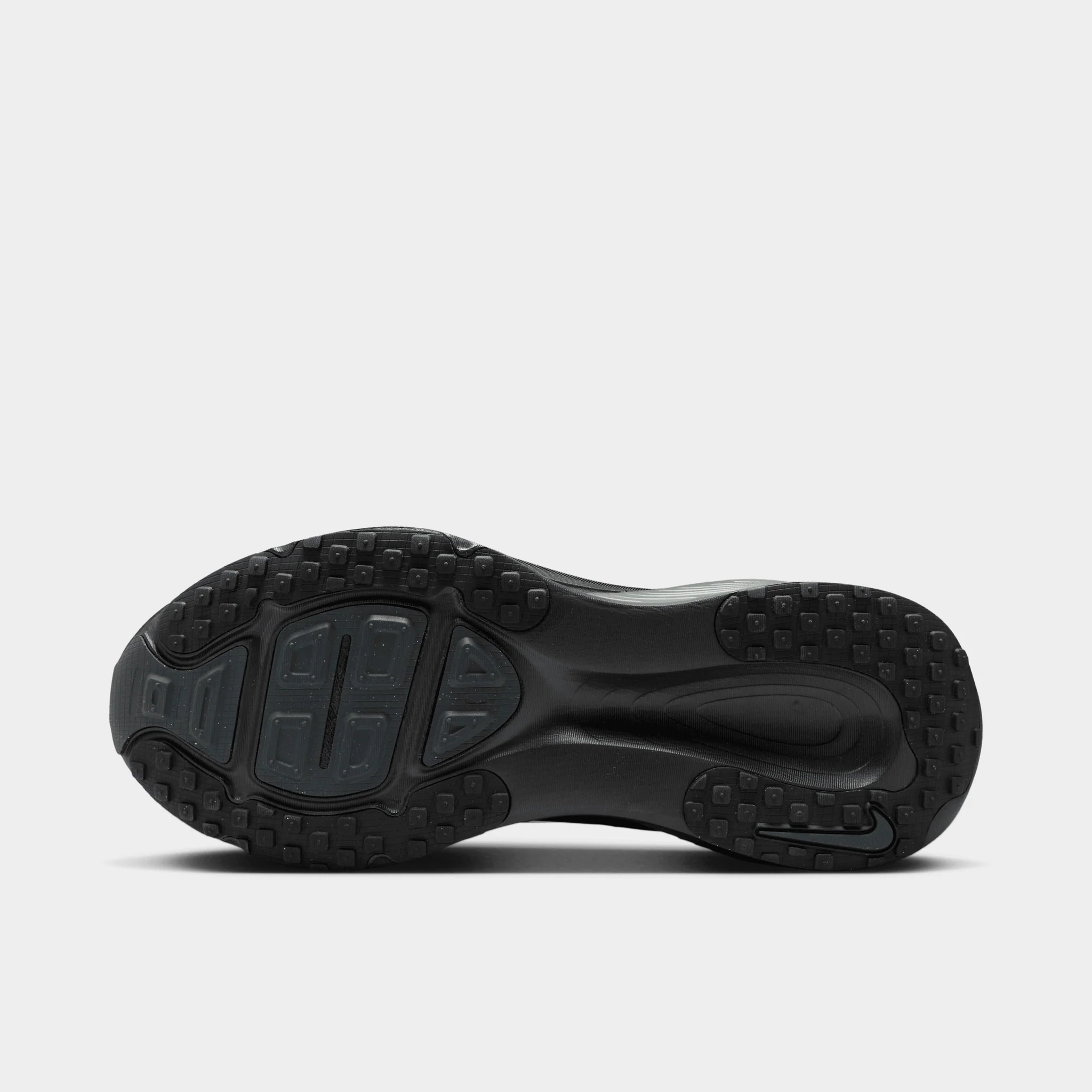 Nike Vomero 18 Black / Black - Dark Smoke Grey - Image 6