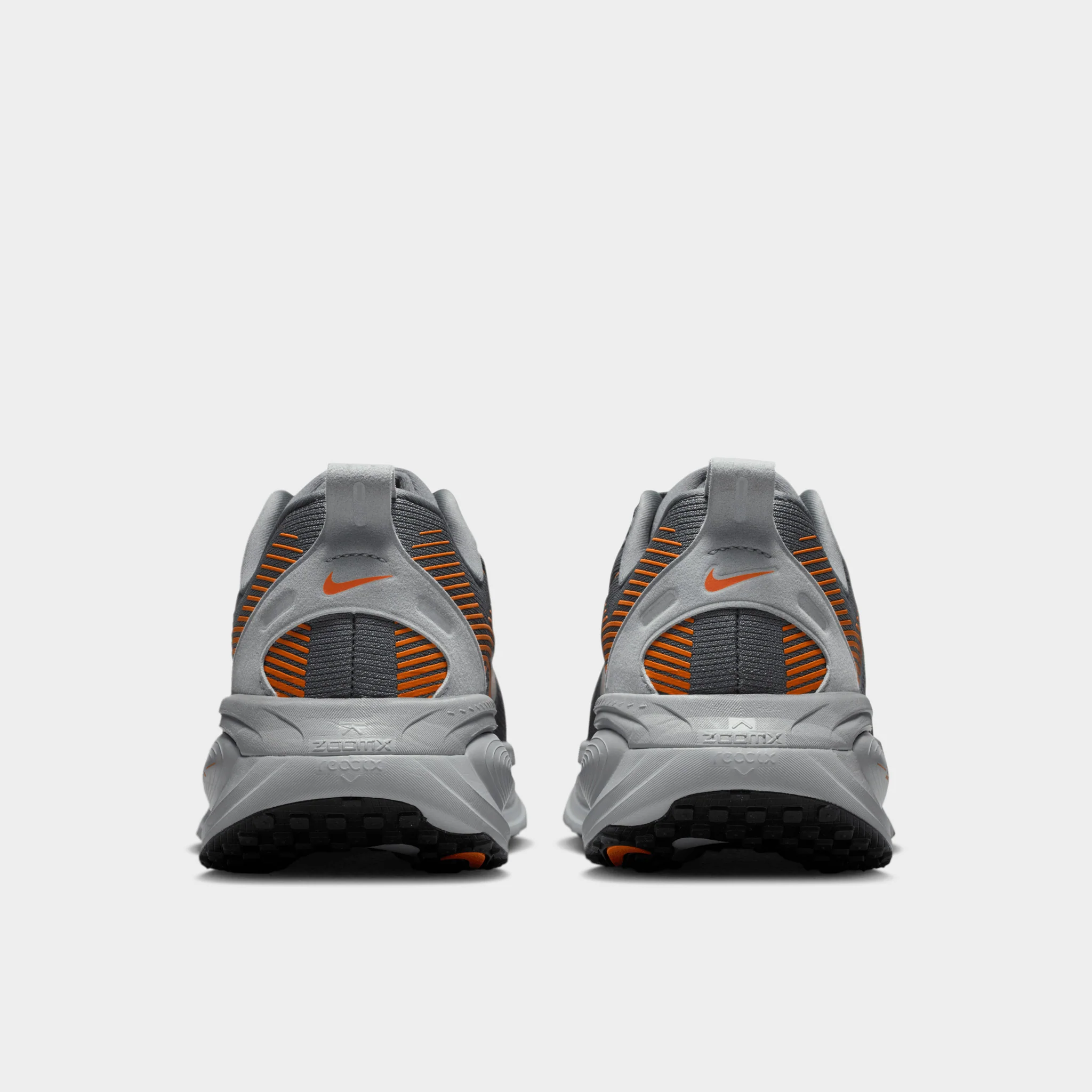 Nike Vomero 18 Cool Grey / Black - Image 5