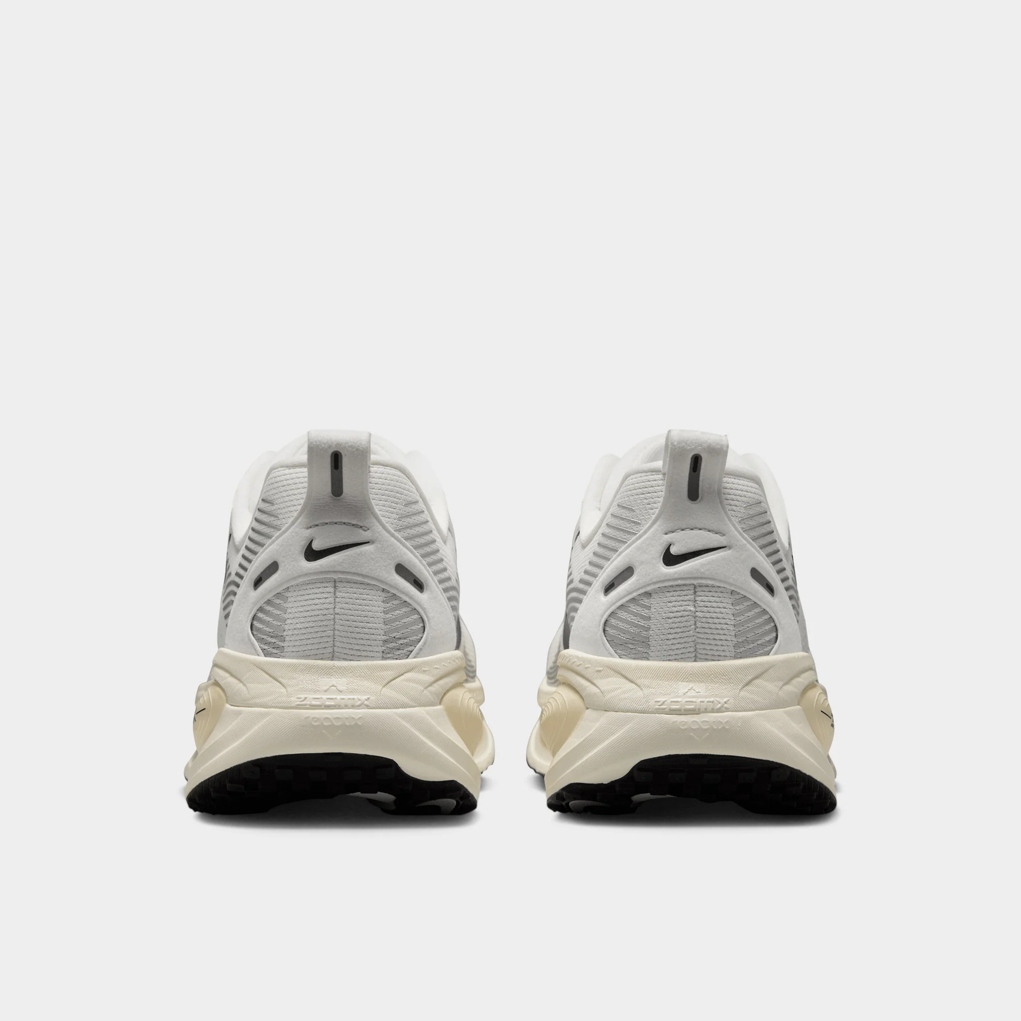 Nike Vomero 18 Summit White / Black - Coconut Milk - Image 4