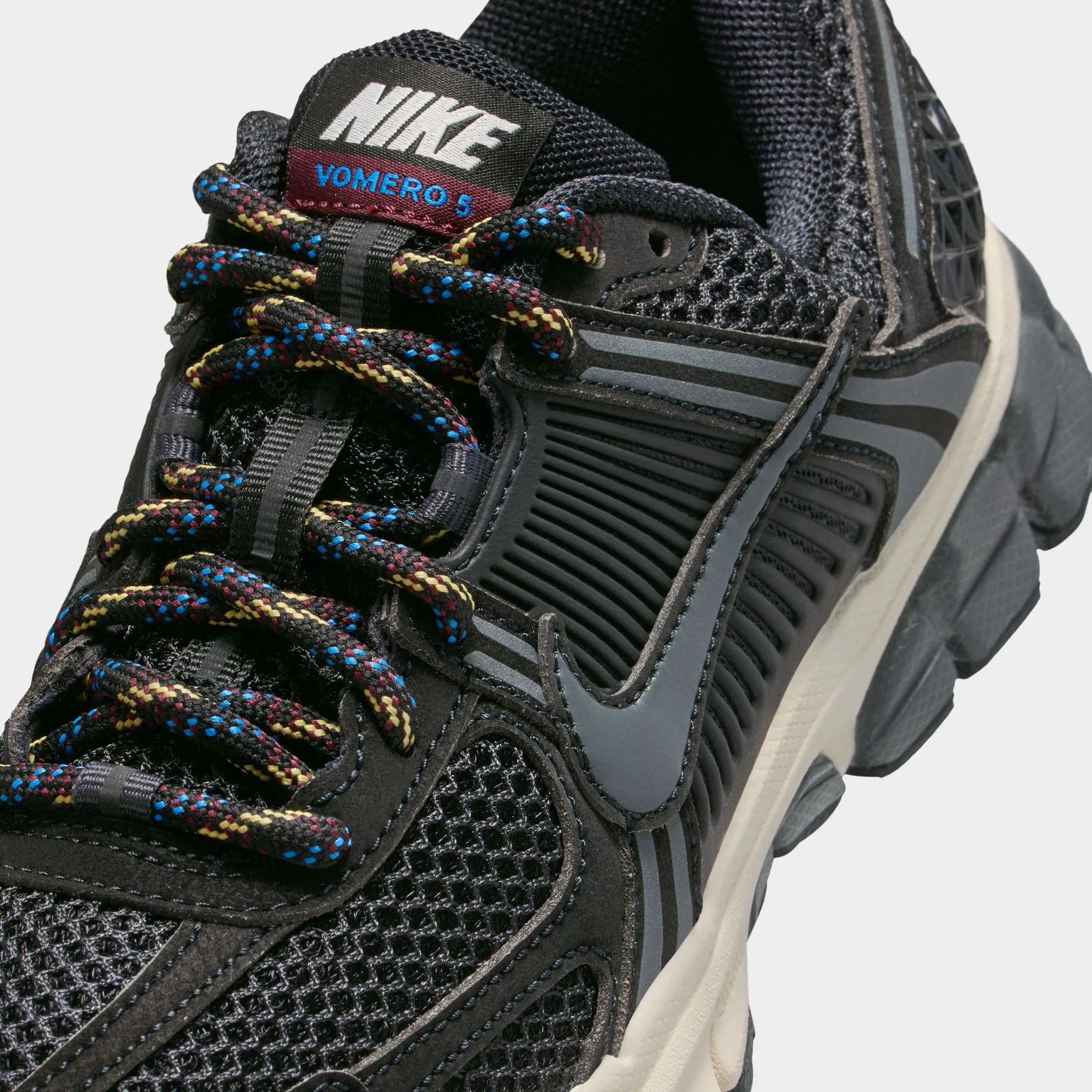 Nike Vomero 5 GS Black / Anthracite - Soft Pearl - Image 3