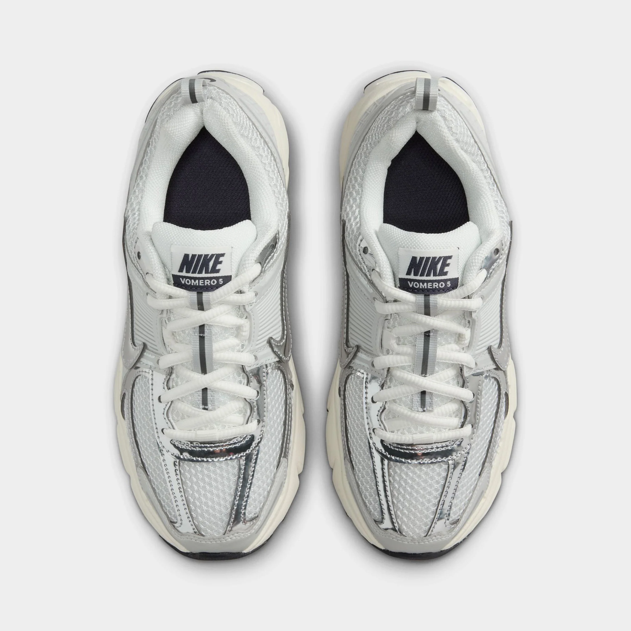 Nike Vomero 5 GS Photon Dust / Chrome Gridiron - Sail - Image 5