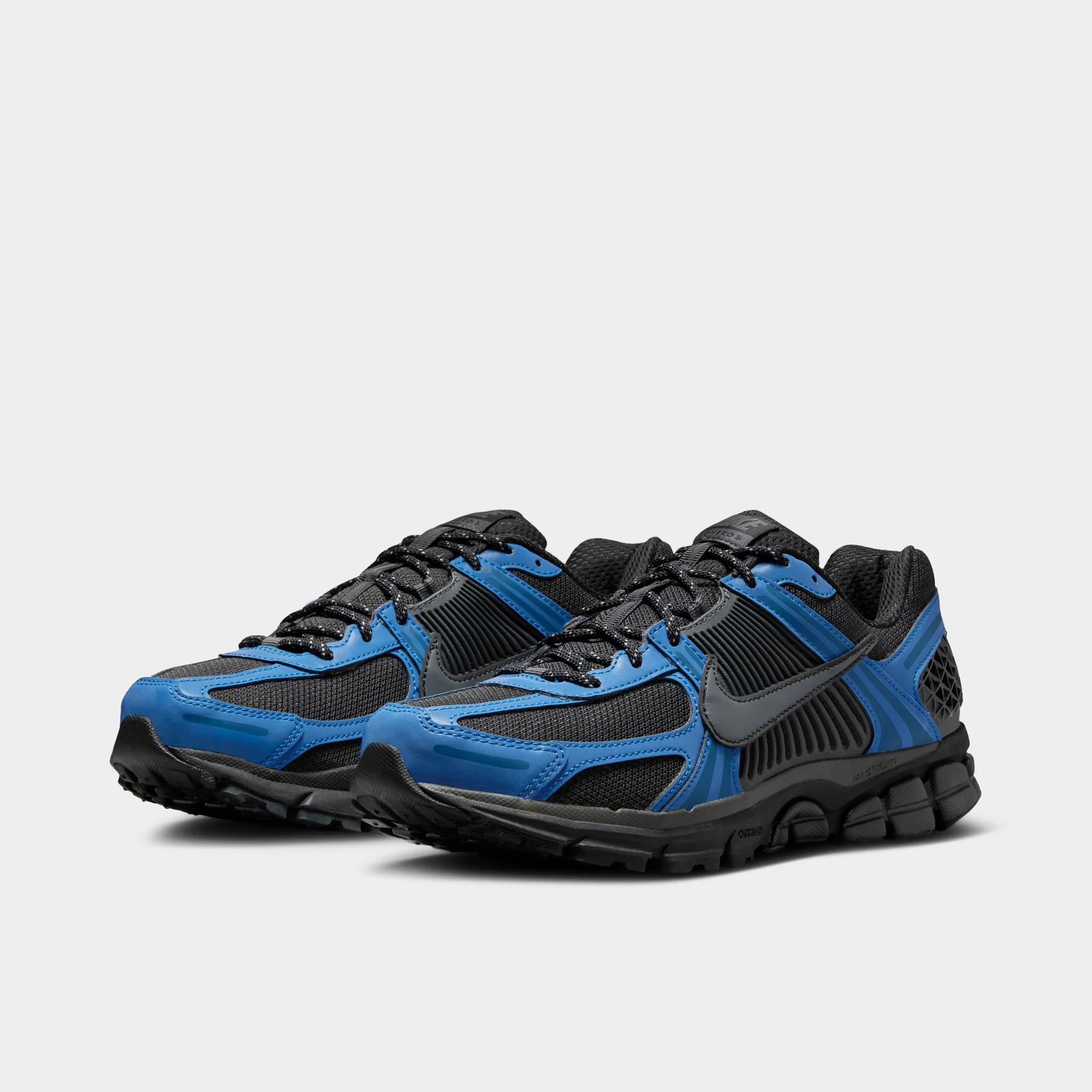 Nike Zoom Vomero 5 SE Black / Silver - Image 2