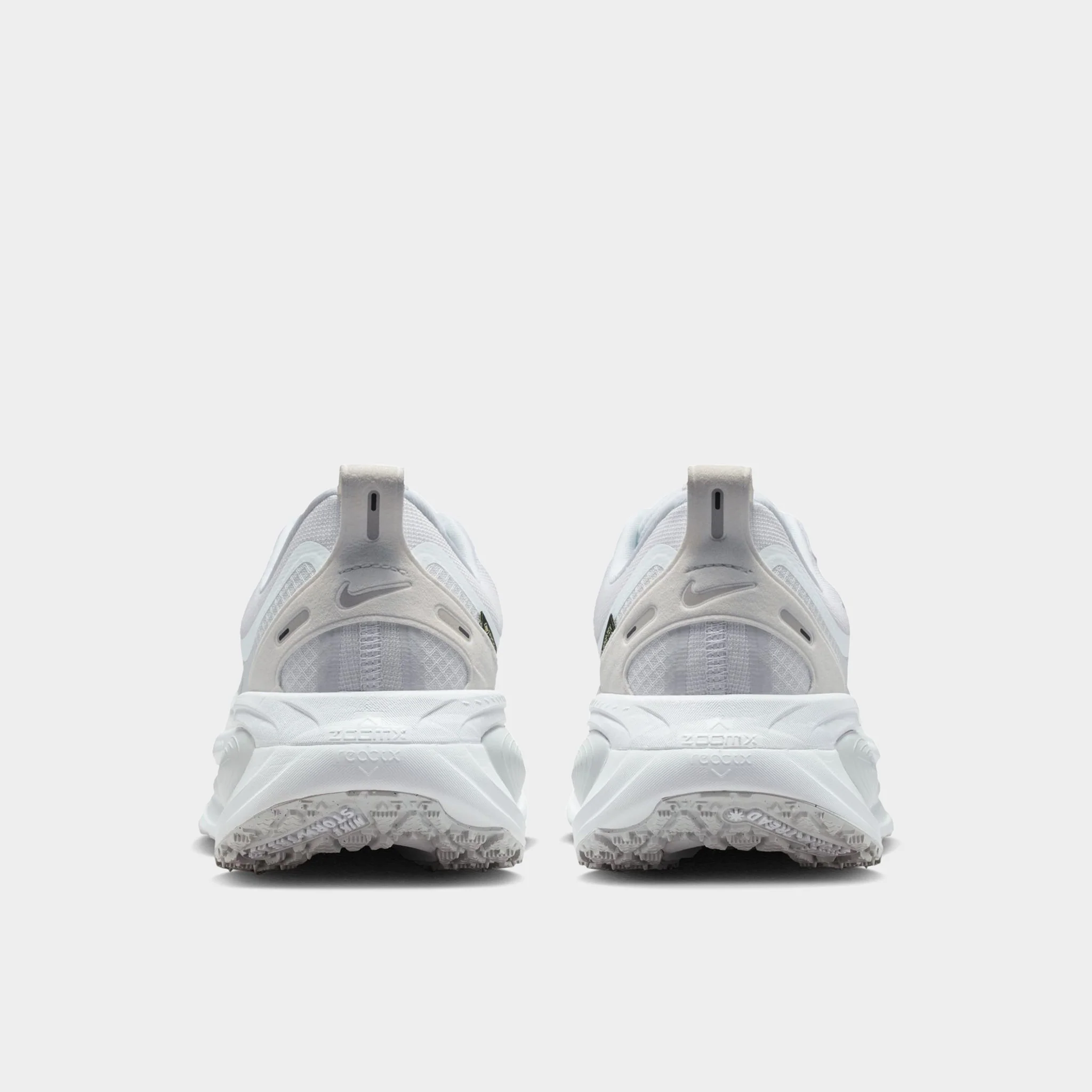 Nike Vomero GTX White / White - Image 4