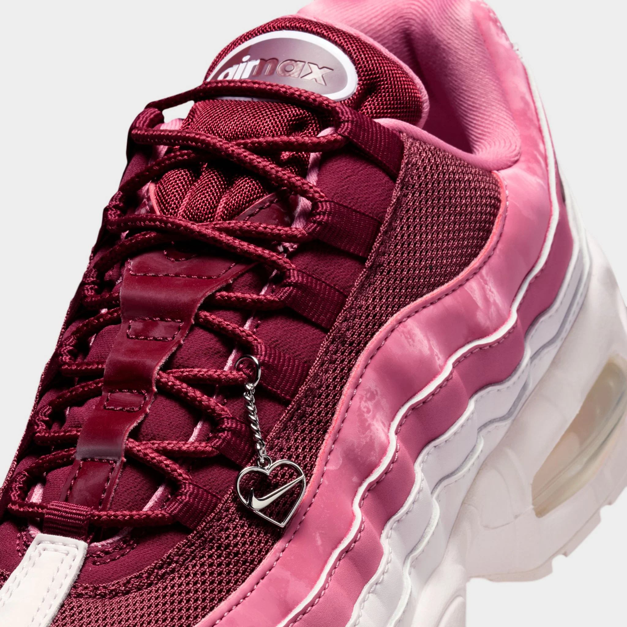 Nike Women's Air Max 95 SE 2 Team Red / Pearl Pink - Peony - Image 3