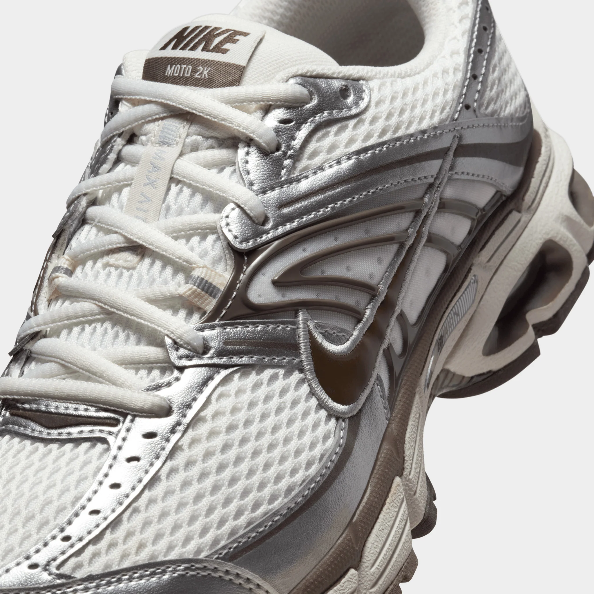 Nike Women's Air Max Moto Phantom / Baroque Brown - Metallic Silver - Image 3