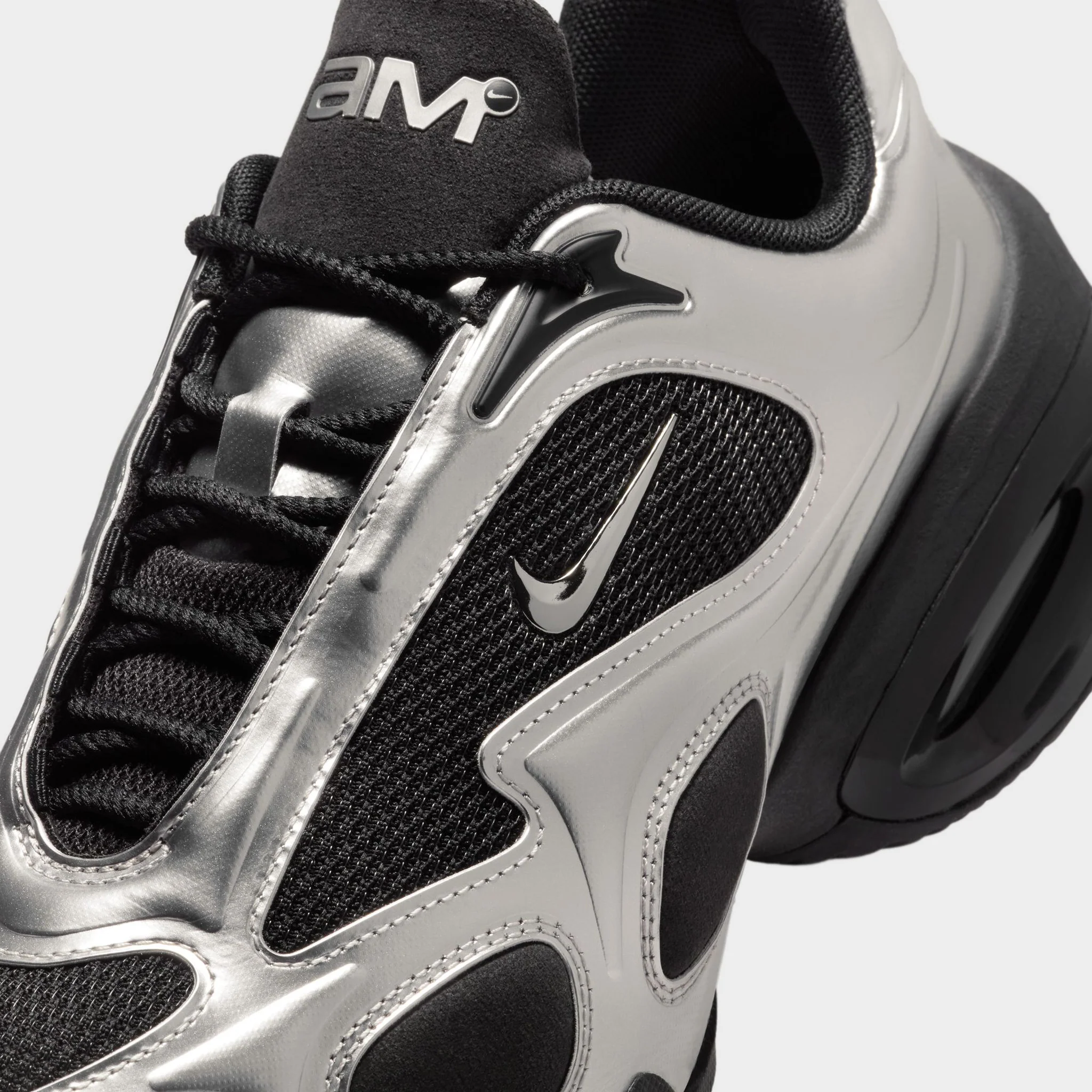 Nike Women's Air Max Muse Black / Metallic Silver - Image 3