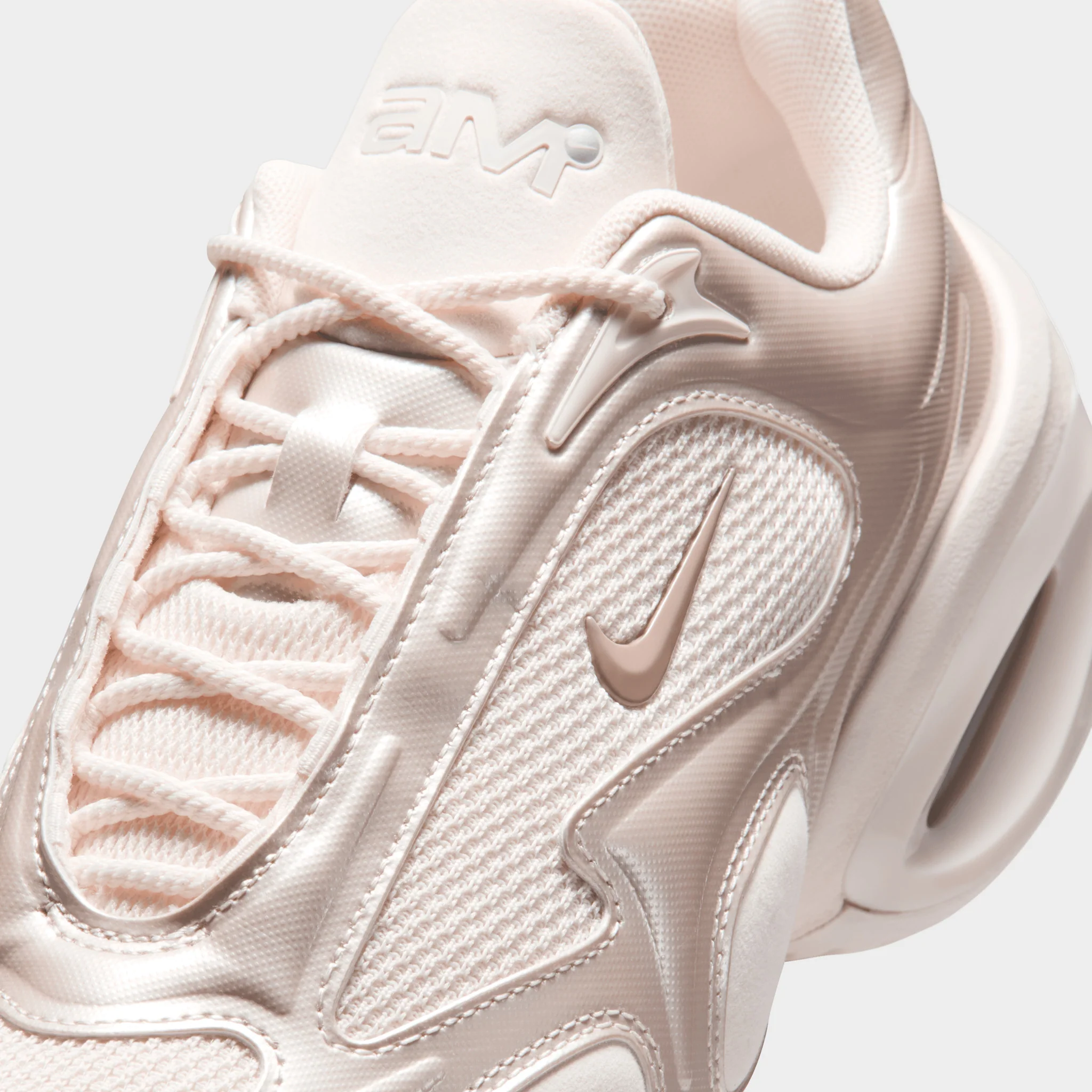 Nike Women's Air Max Muse Chalk / Chalk - Metallic Silver - Image 3