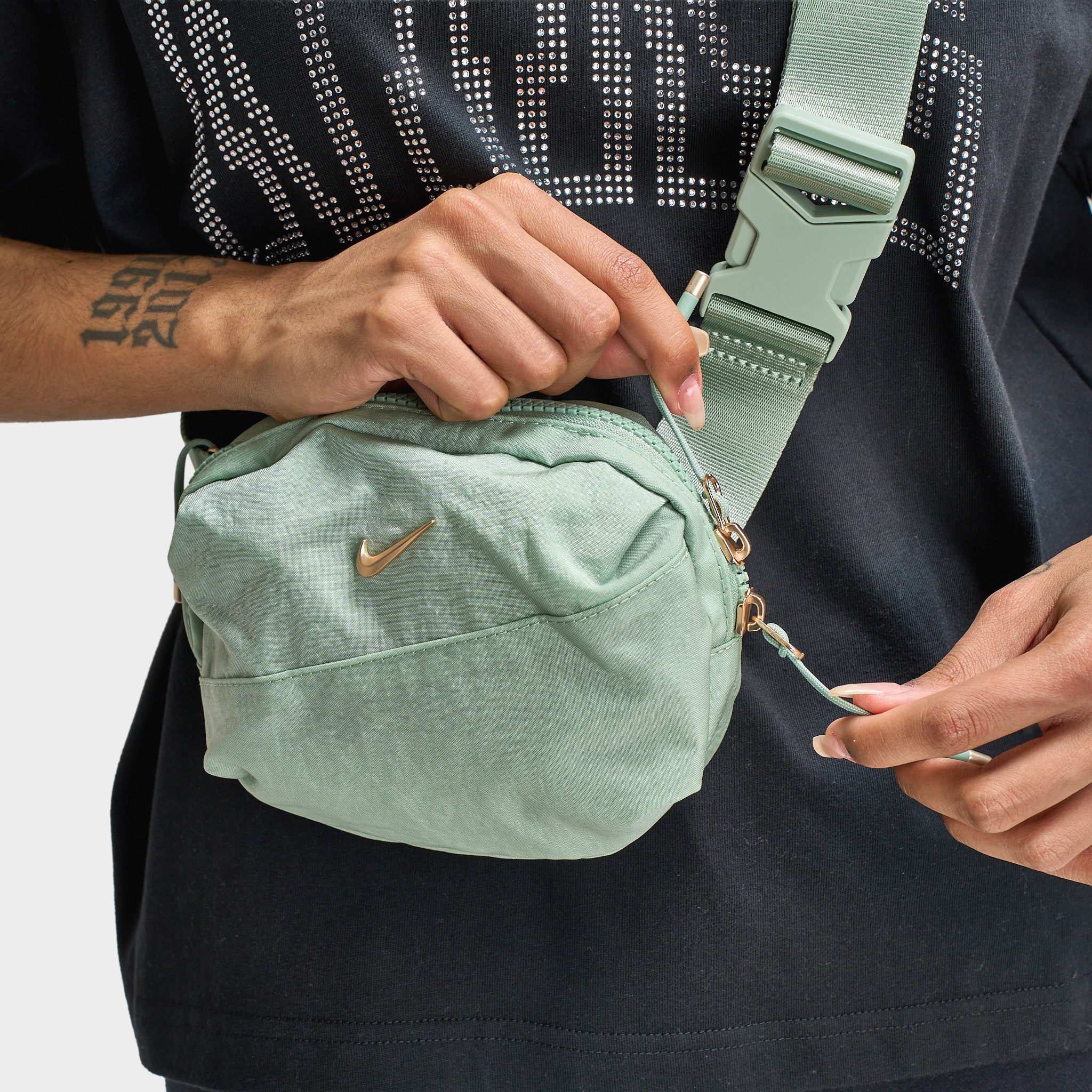 Nike Women's Aura Waist Pack (2L) / Steam - Image 8