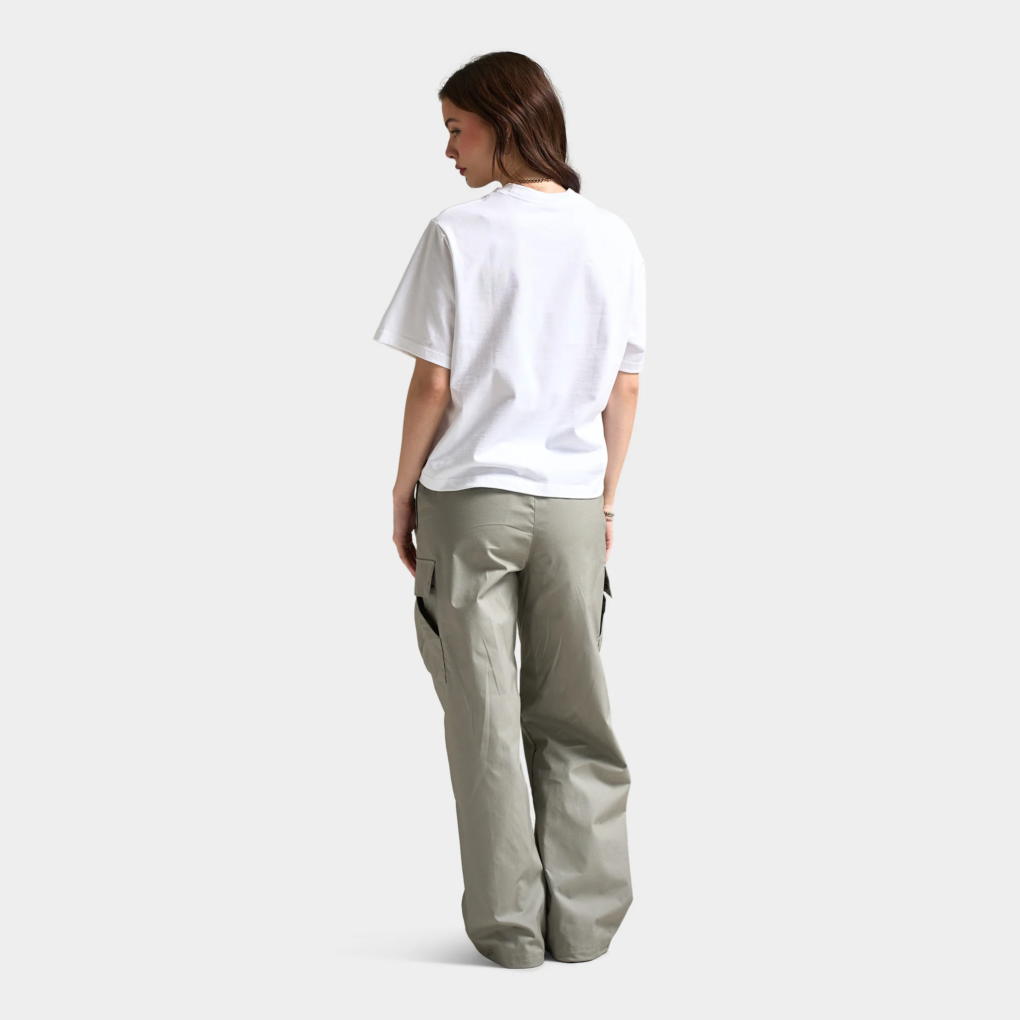Nike Sportswear Women's Essential Boxy T-Shirt White / Black - Image 4