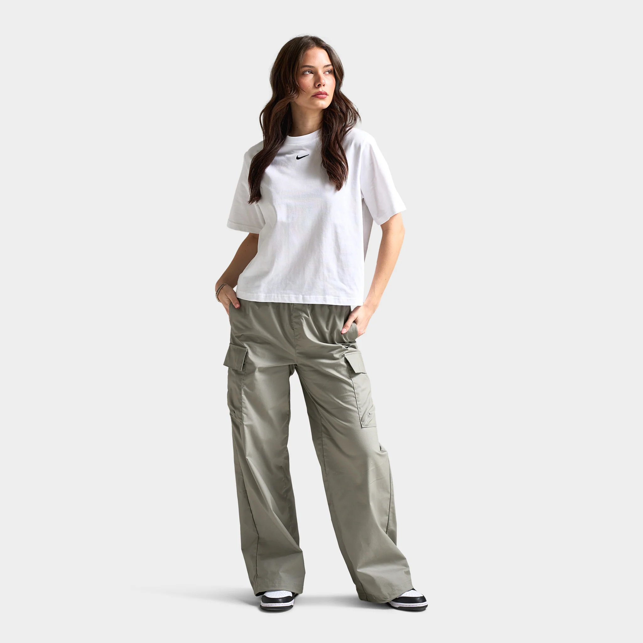 Nike Sportswear Women's Essential Boxy T-Shirt White / Black - Image 5