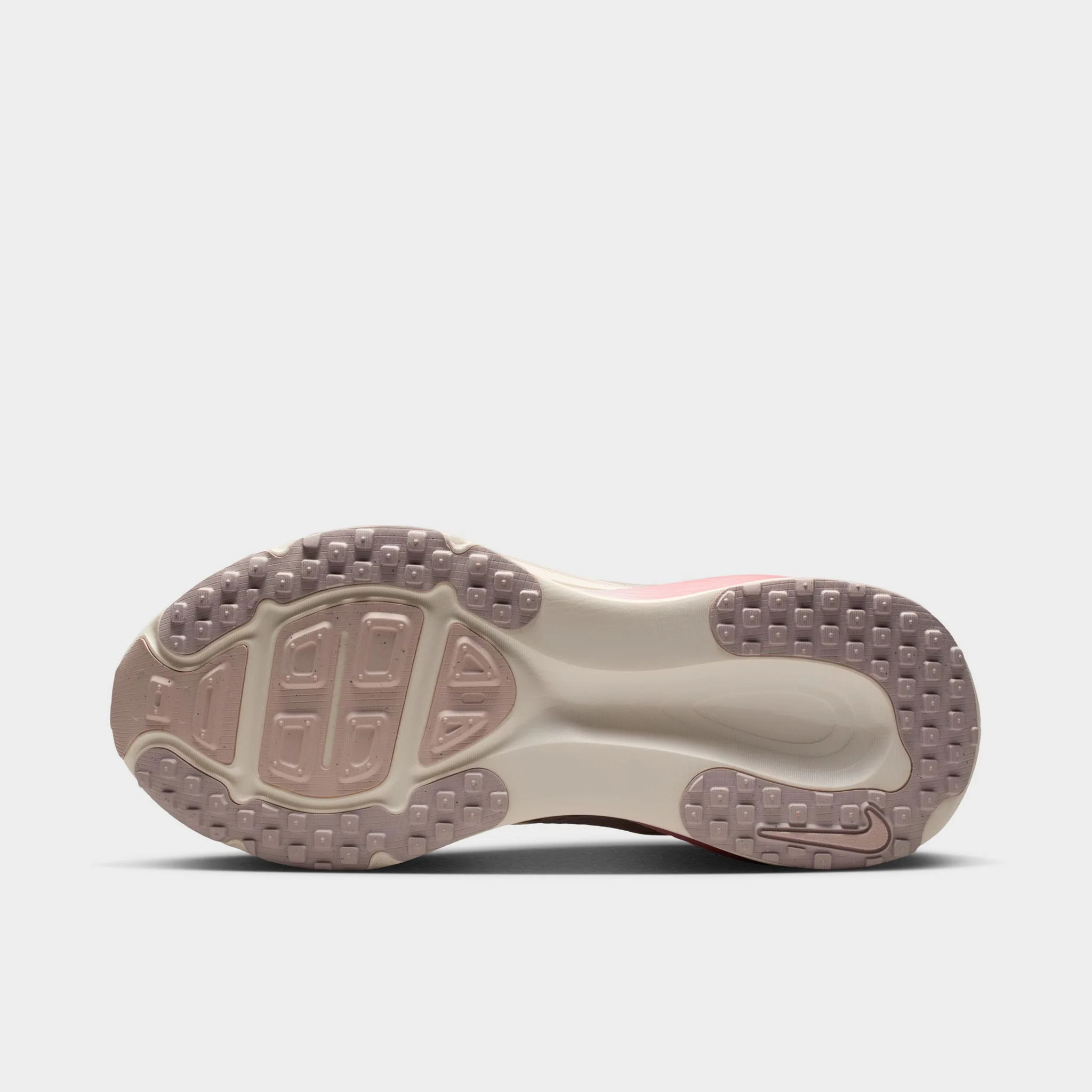 Nike Women's Vomero 18 Silt Red / Chalk - Red Stardust - Image 7
