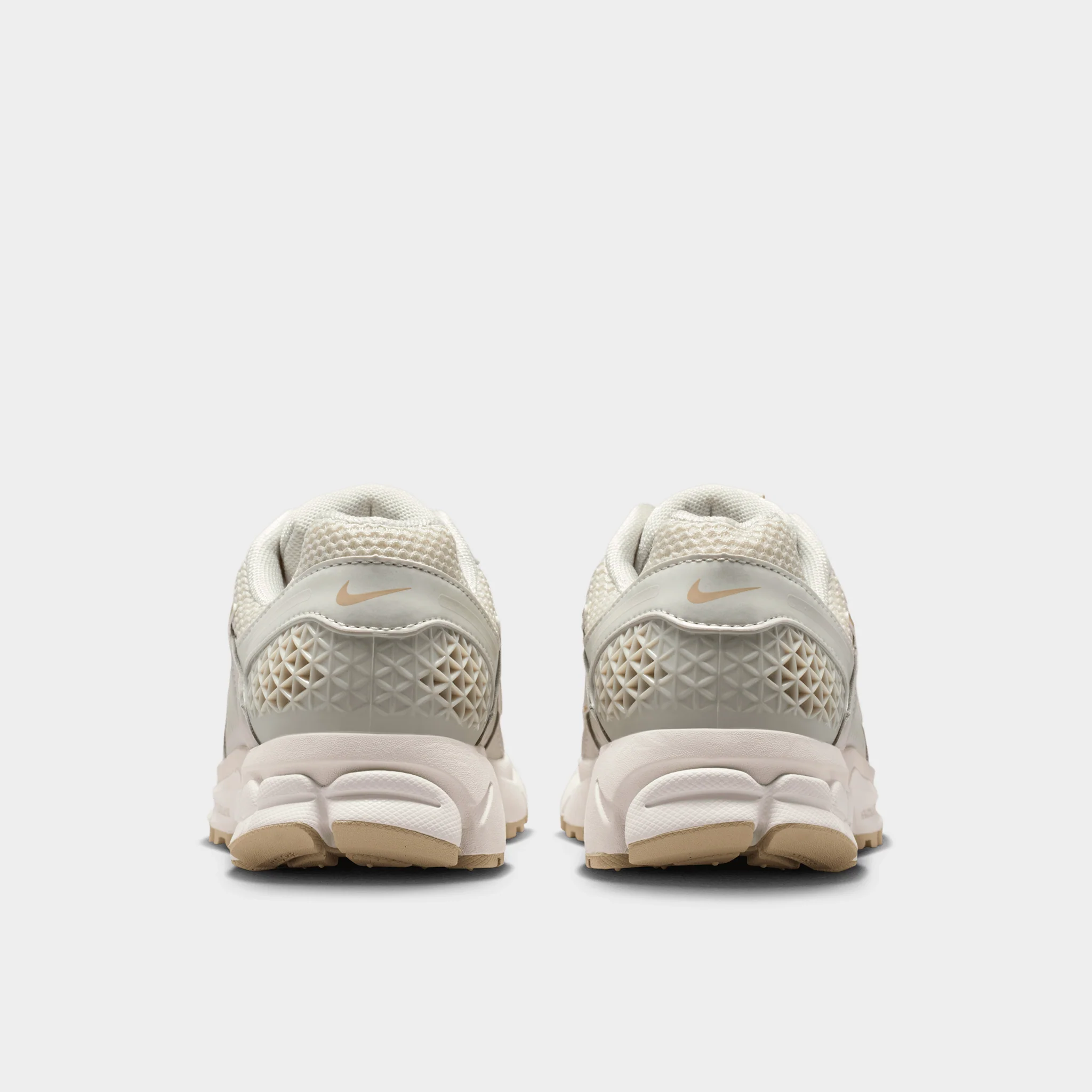 Nike Women's Zoom Vomero 5 Light Bone / Light Bone - Phantom - Image 4