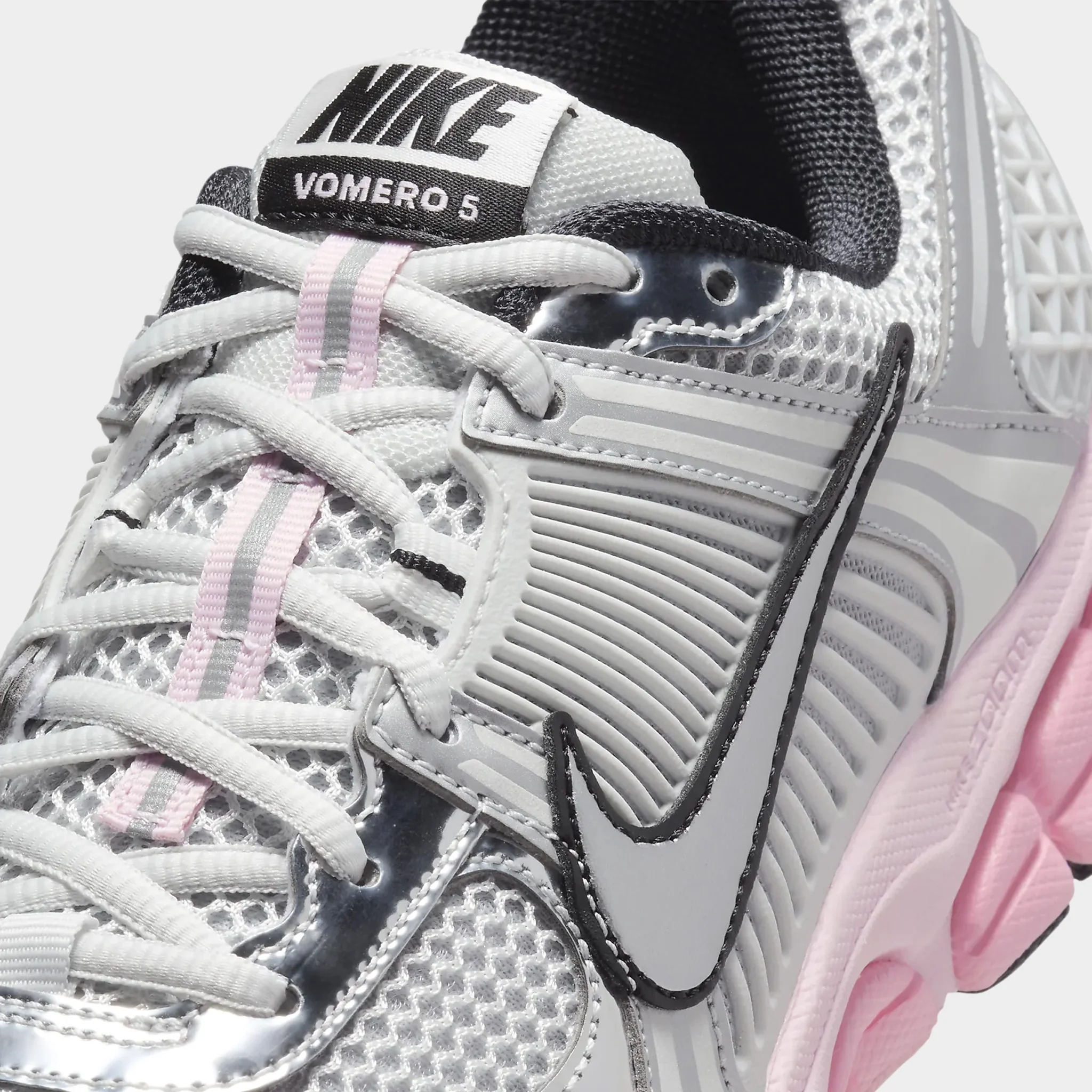 Nike Women's Zoom Vomero 5 Photon Dust / Metallic Silver - Image 3