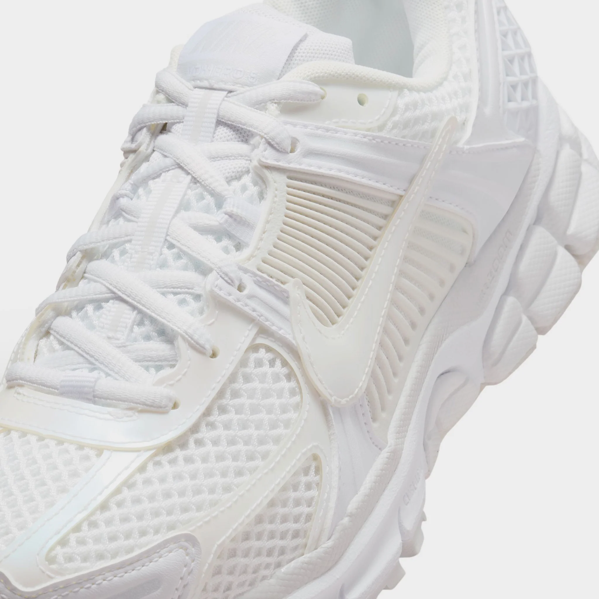 Nike Women's Zoom Vomero 5 SE White / White - Platinum Tint - Image 3