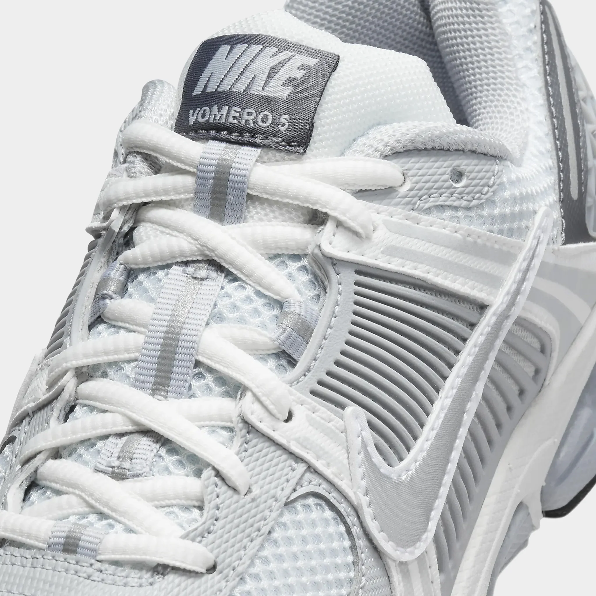 Nike Zoom Vomero 5 GS Pure Platinum / Metallic Silver - Image 3