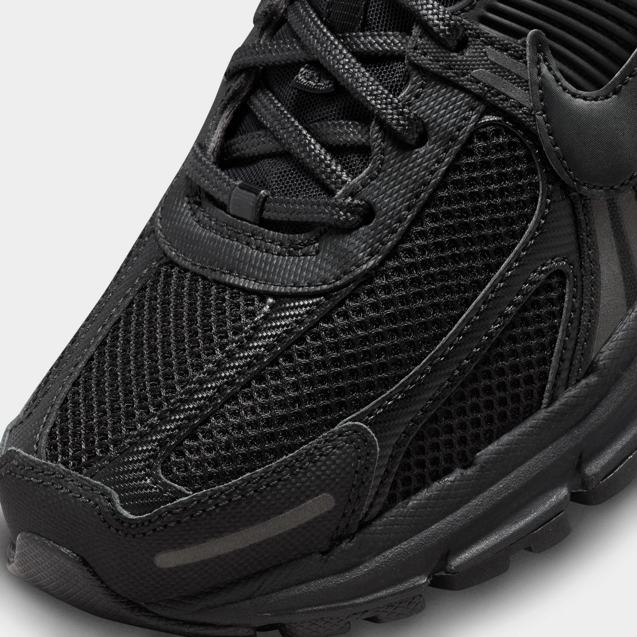 Nike Zoom Vomero 5 SP Black / Black - Image 3